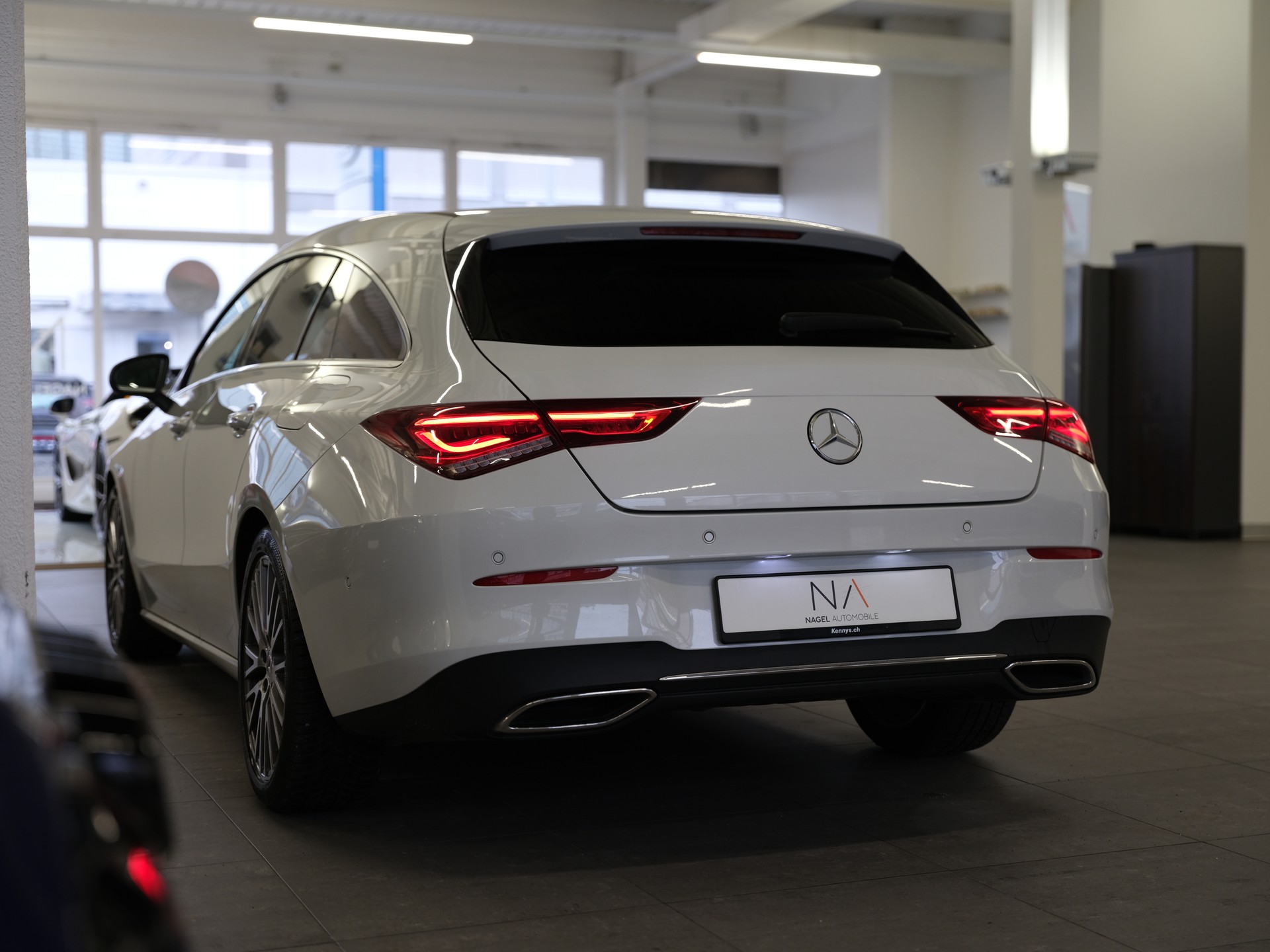 MERCEDES-BENZ CLA Shooting Brake 180 7G-DCT Progressive *Advantage Paket* *Park Paket*-image-4