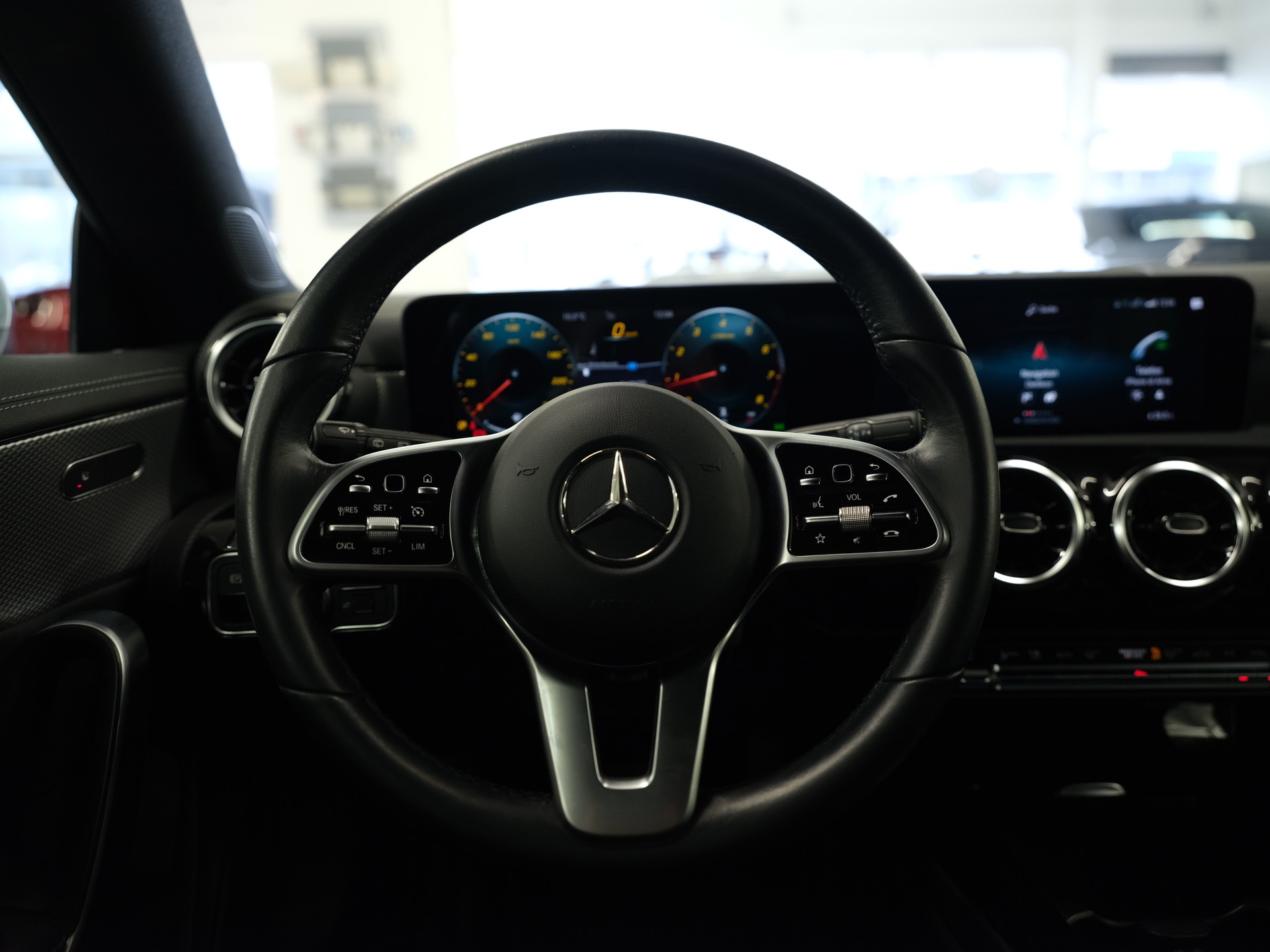 MERCEDES-BENZ CLA Shooting Brake 180 7G-DCT Progressive *Advantage Paket* *Park Paket*-image-17