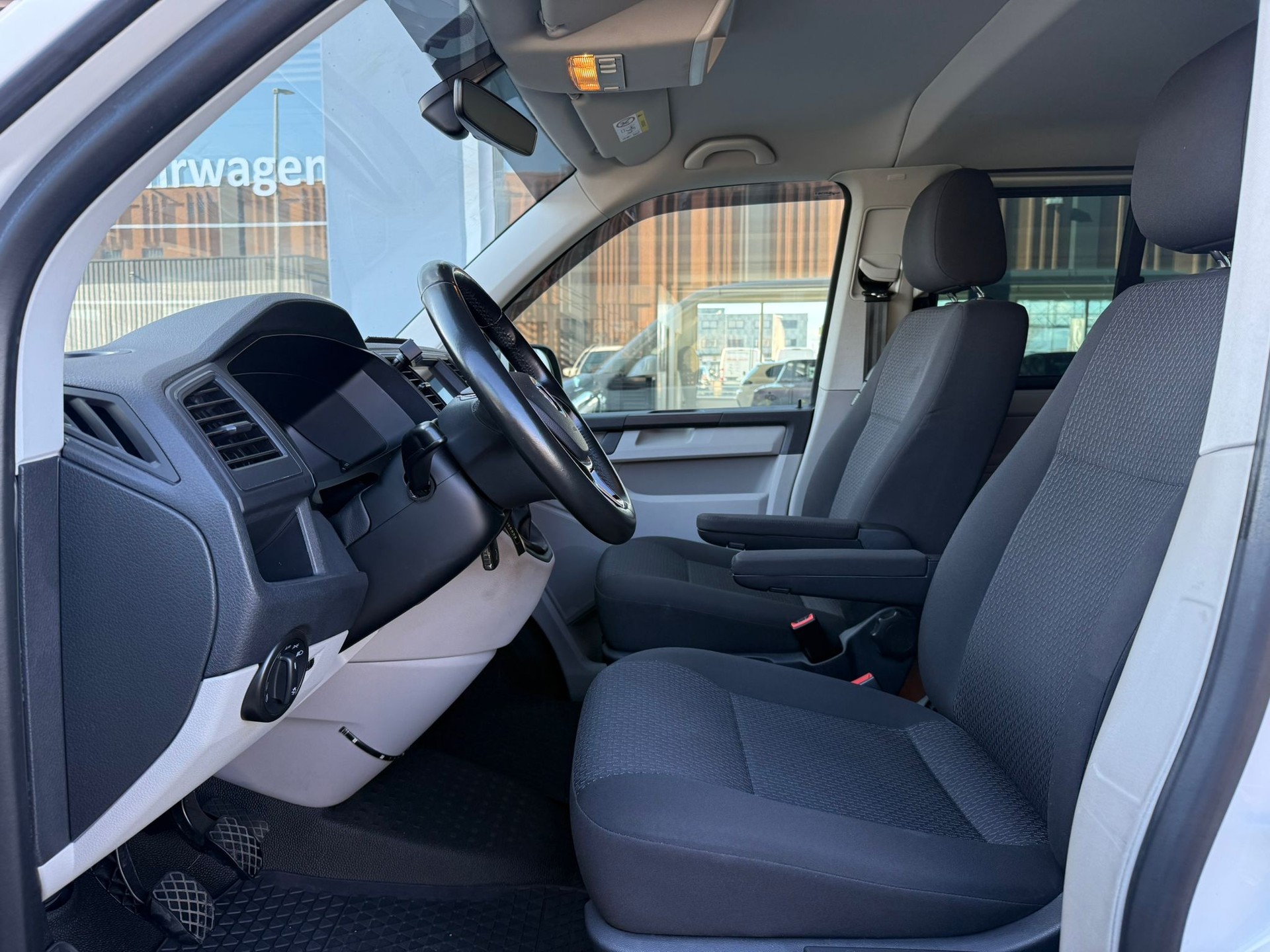 VW T6 2.0 TDI-image-7