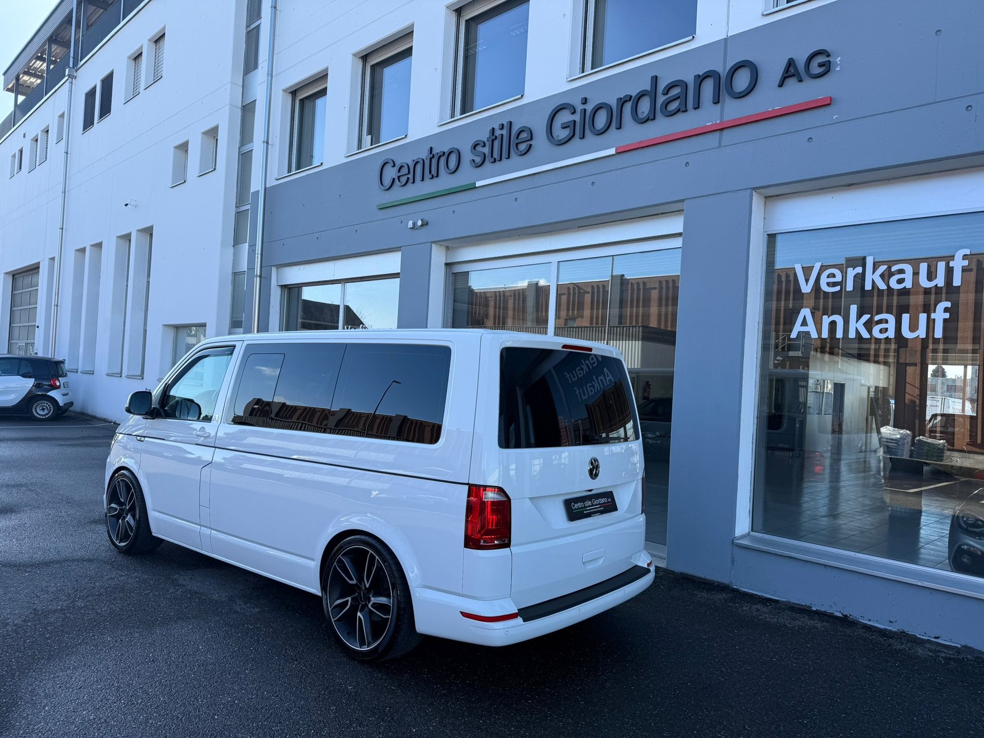 VW T6 2.0 TDI-showroom-element-2