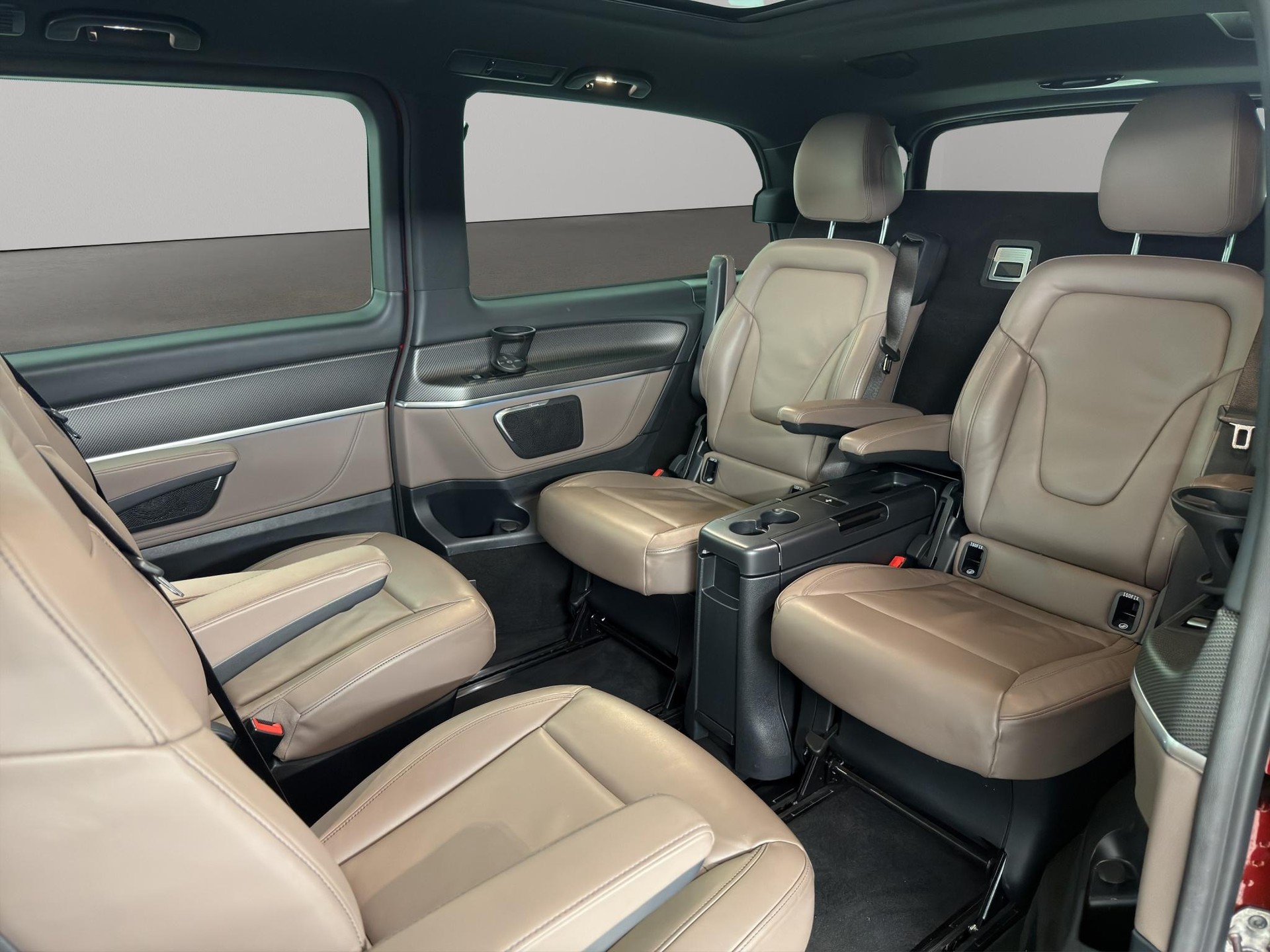 MERCEDES-BENZ V 300 d Swiss Ed. lang Van-image-6