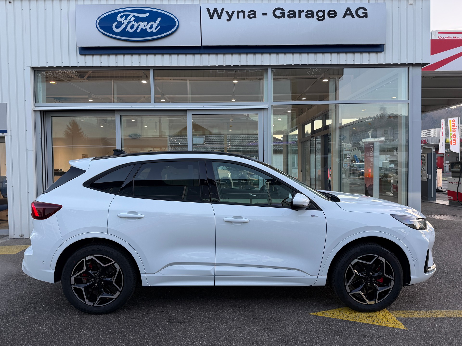 FORD Kuga 2.5 FHEV ST-Line X 4WD