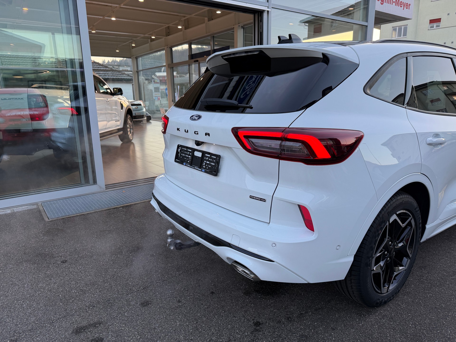FORD Kuga 2.5 FHEV ST-Line X 4WD-image-7