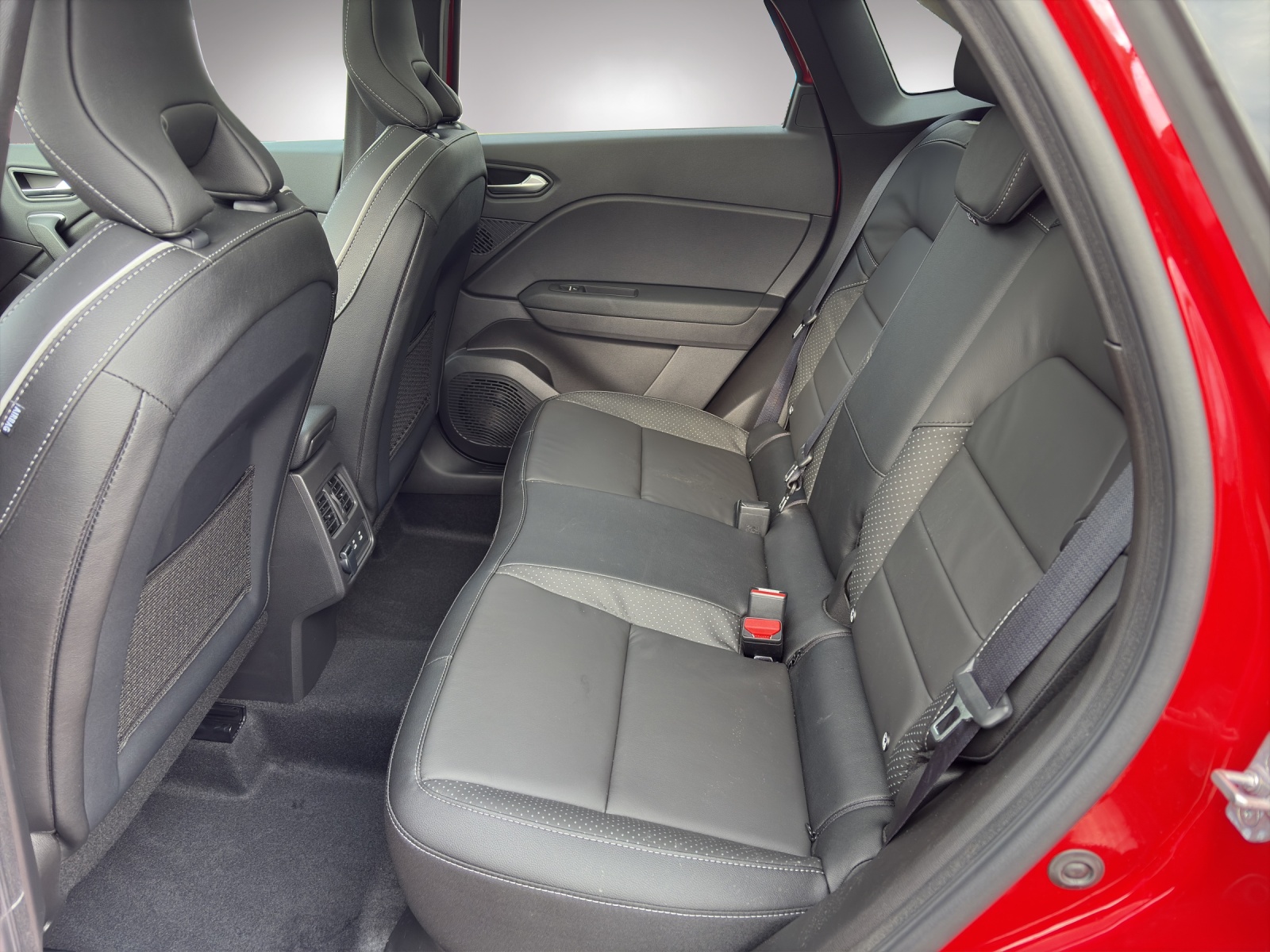 MITSUBISHI Grandis 1.8 HEV Instyle-image-6
