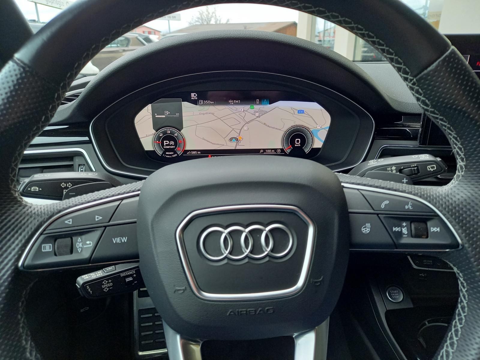 AUDI A4 Avant 40 TDI S line quattro S-tronic-image-5