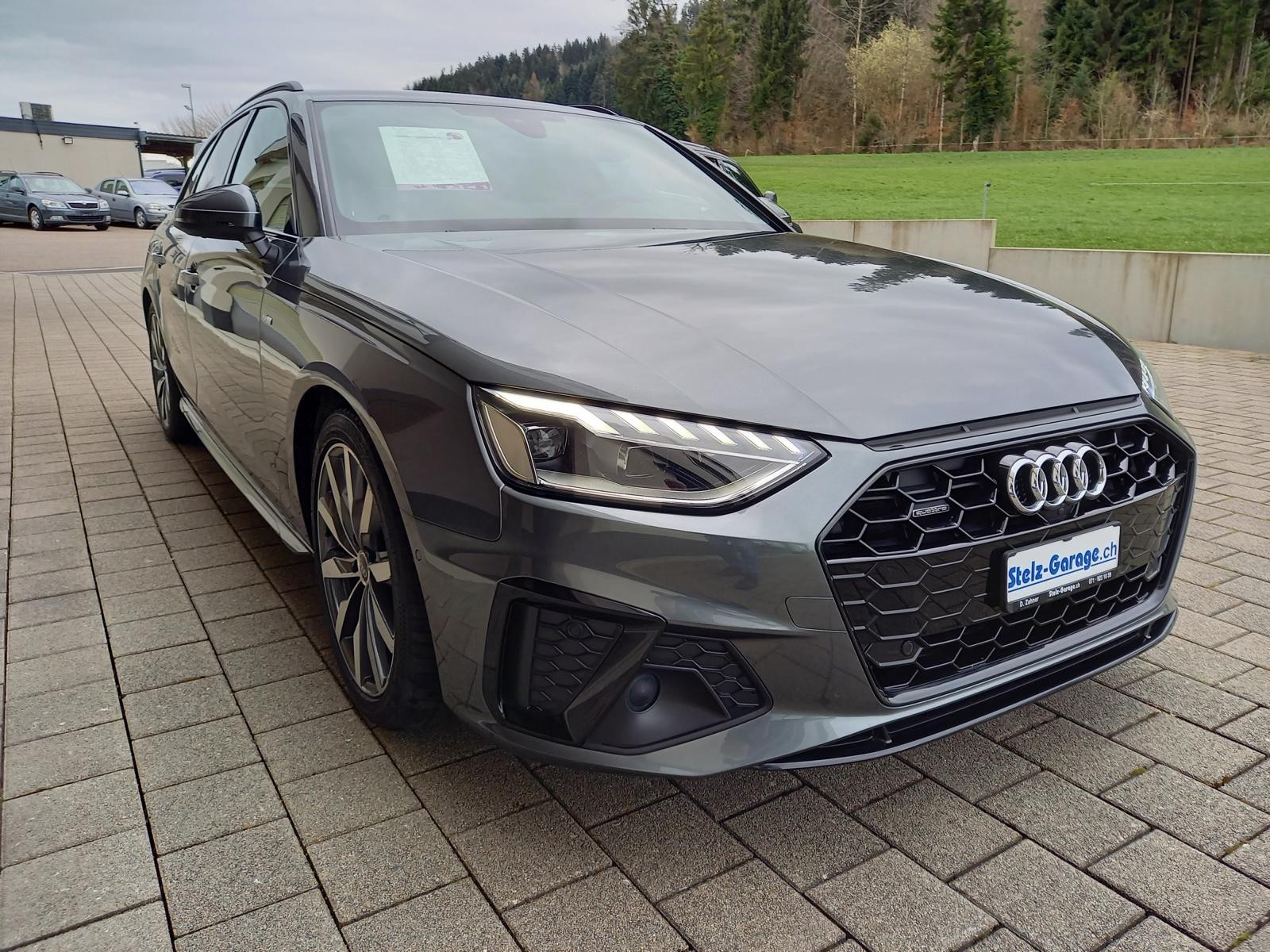 AUDI A4 Avant 40 TDI S line quattro S-tronic-showroom-element-3
