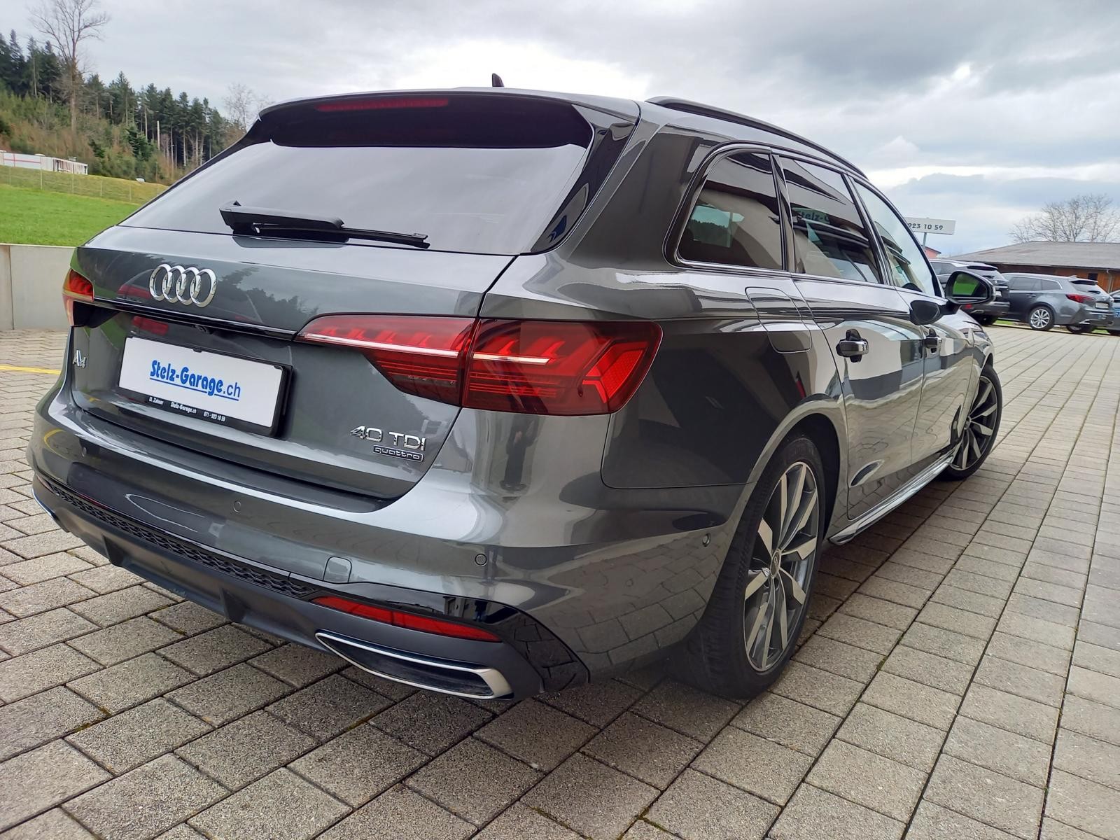 AUDI A4 Avant 40 TDI S line quattro S-tronic-showroom-element-1