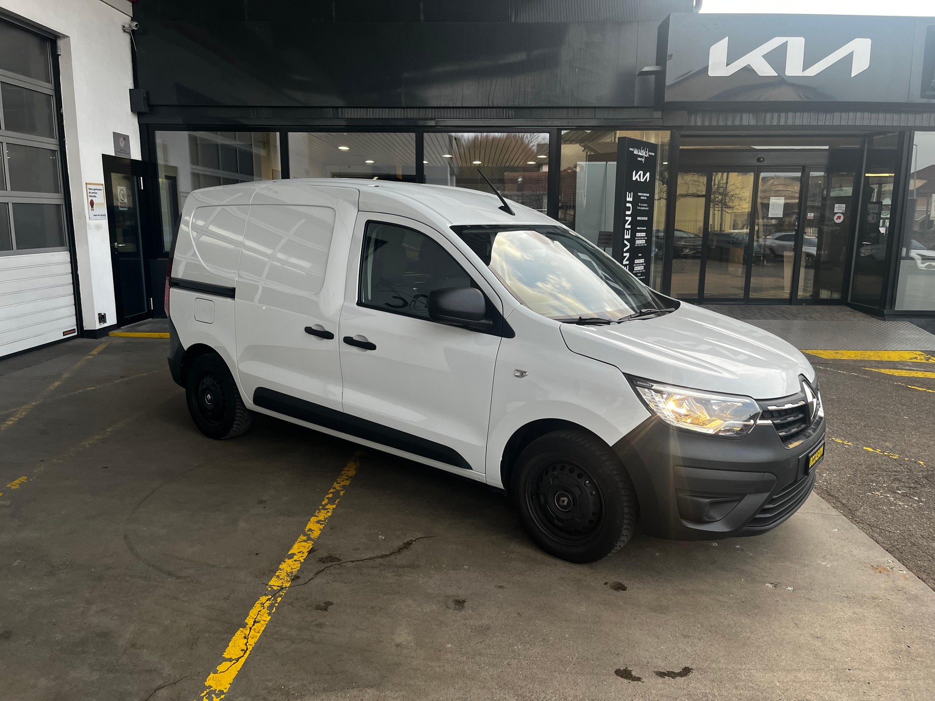 RENAULT Express Kaw. 1.3 TCe Blue 100 Extra-image-1