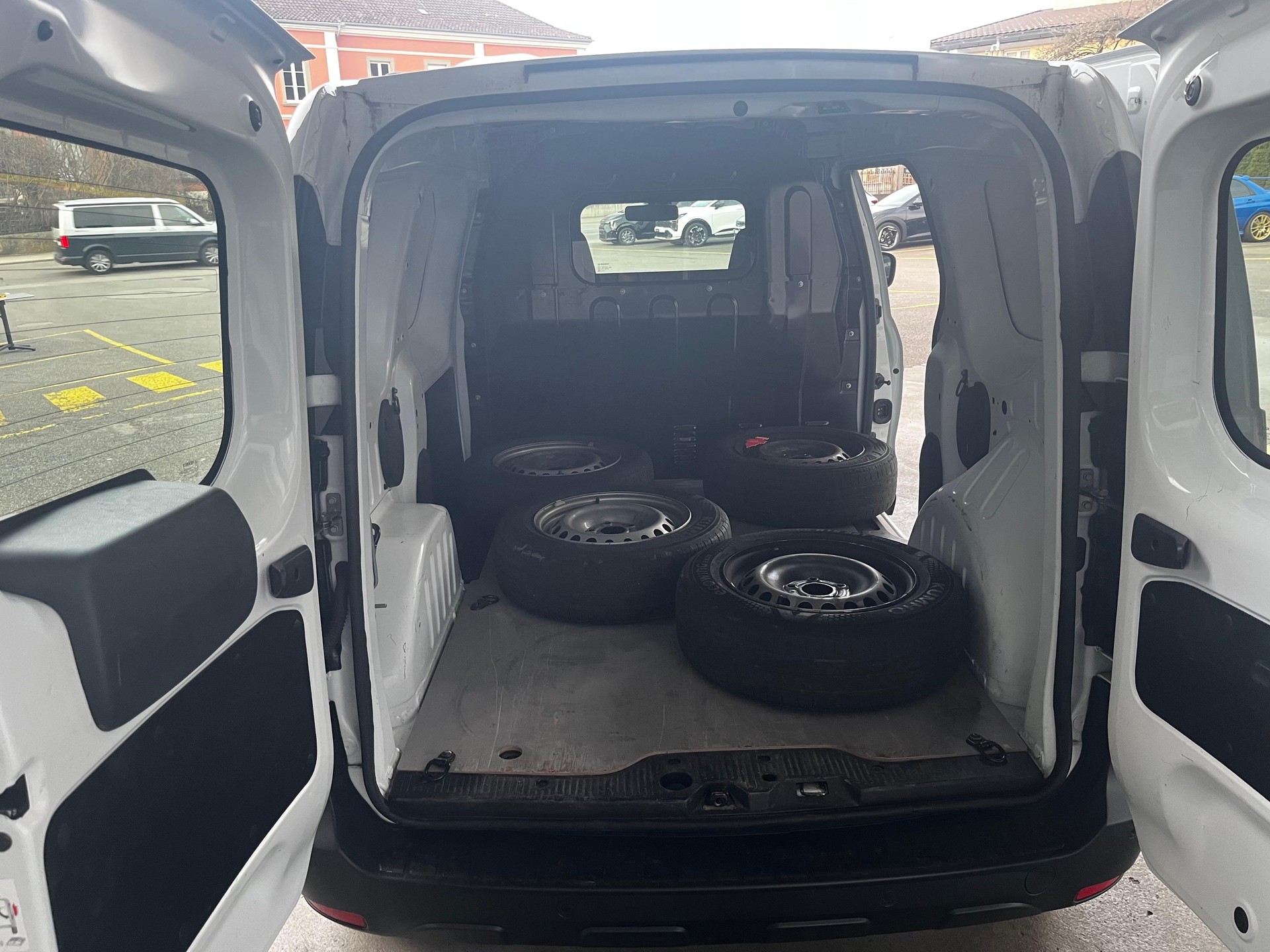 RENAULT Express Kaw. 1.3 TCe Blue 100 Extra-image-4
