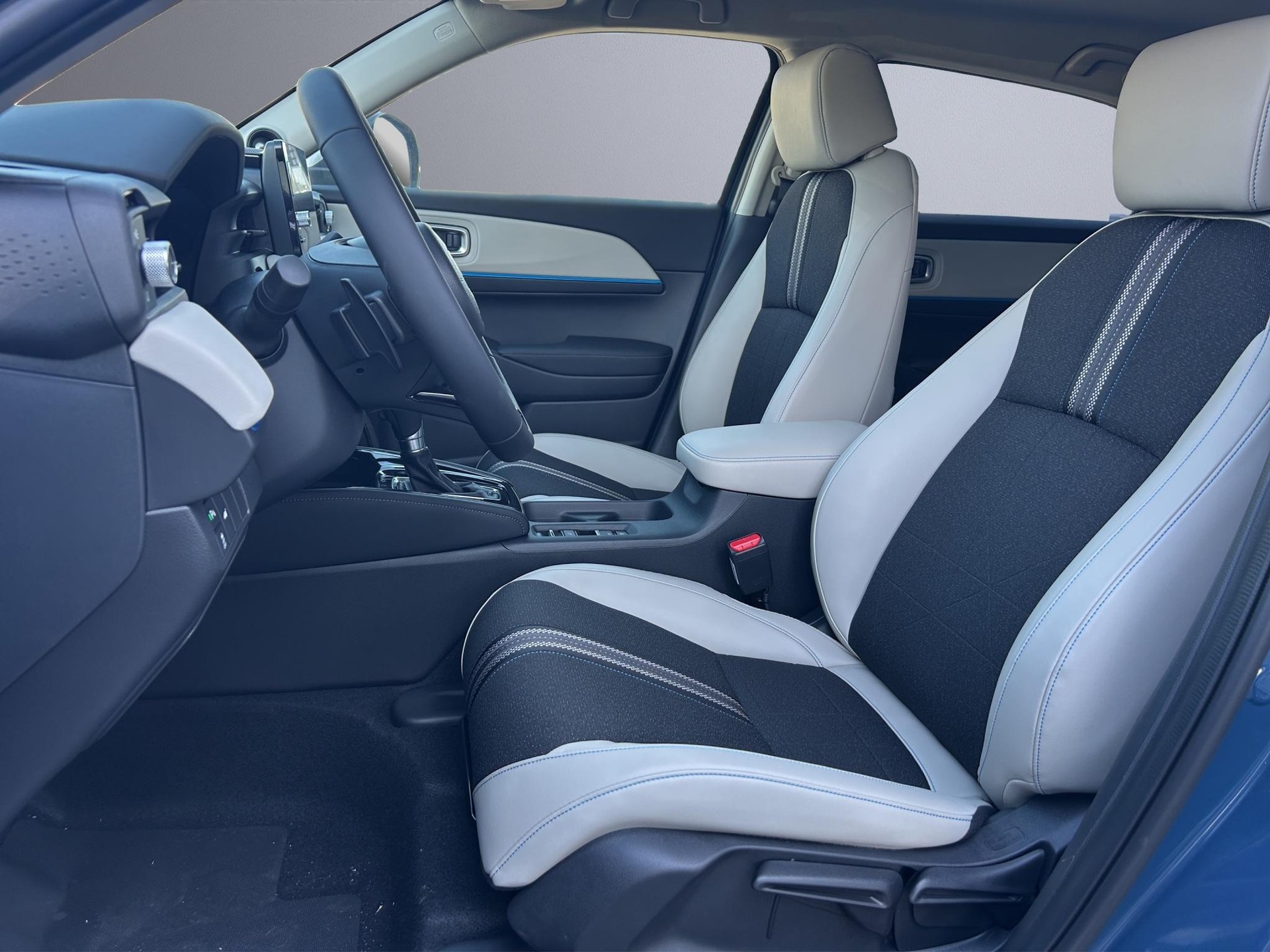 HONDA HR-V 1.5 i-MMD Advance Style-image-8