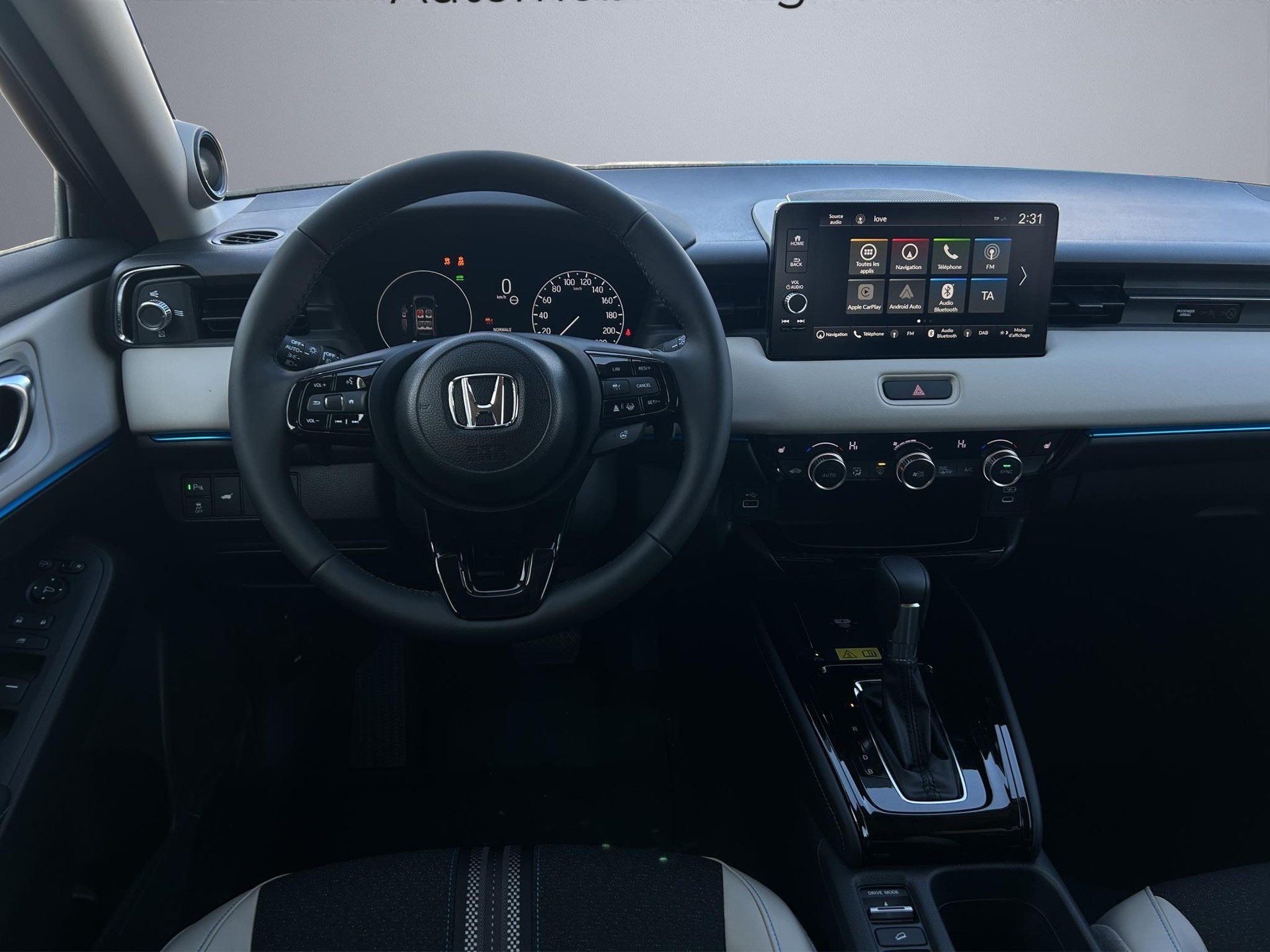 HONDA HR-V 1.5 i-MMD Advance Style-image-11