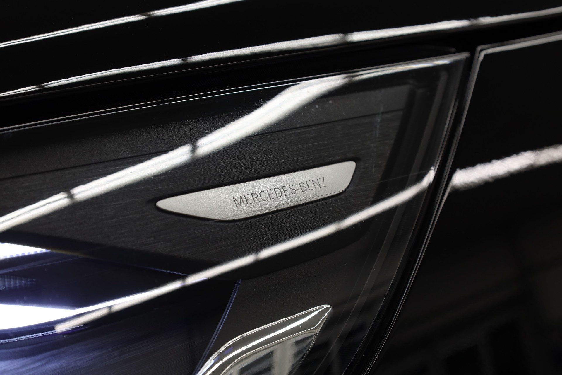 MERCEDES-BENZ Vito 119 CDI Lang Select Tourer 9G-Tronic 4Matic-image-8