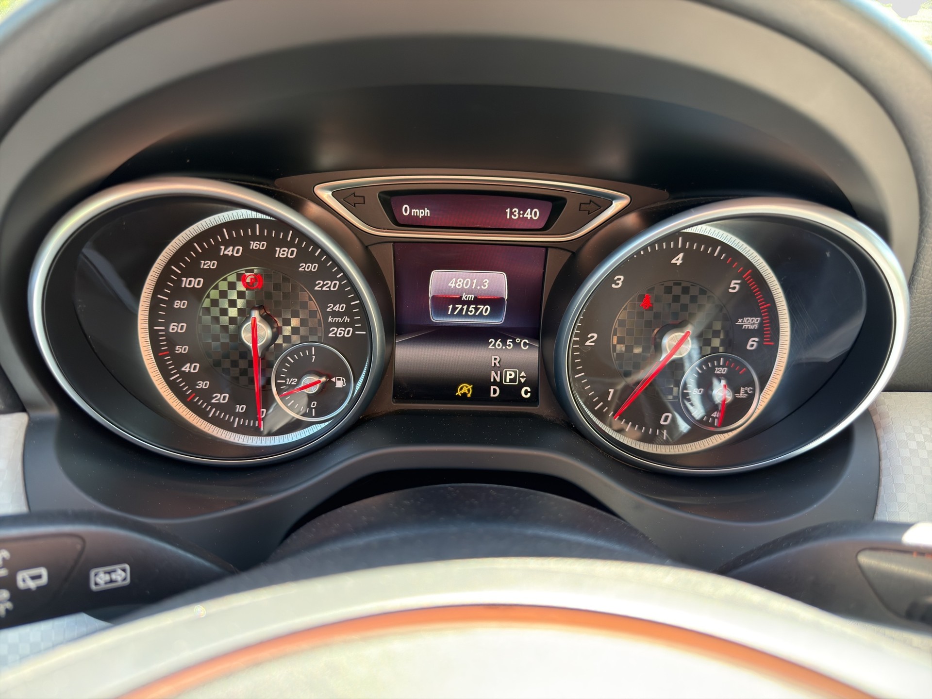 MERCEDES-BENZ A 220 d Urban 4Matic 7G-DCT-image-12