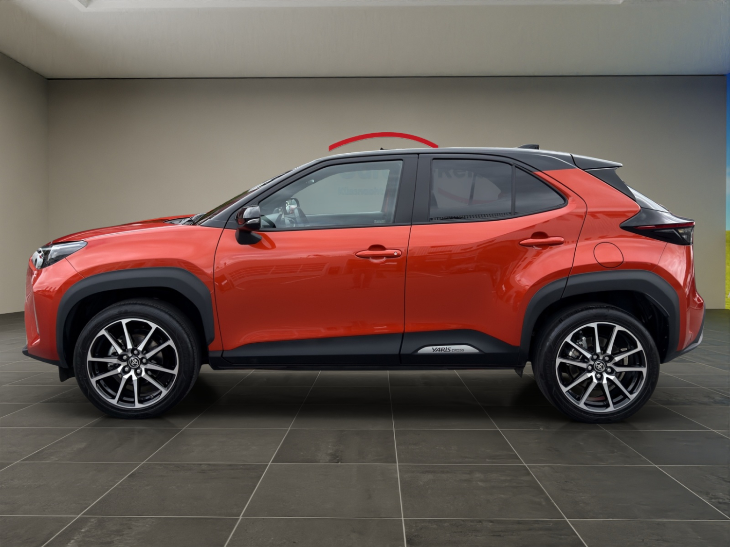TOYOTA Yaris Cross 1.5 VVT-i HSD GR Sport-showroom-element-1