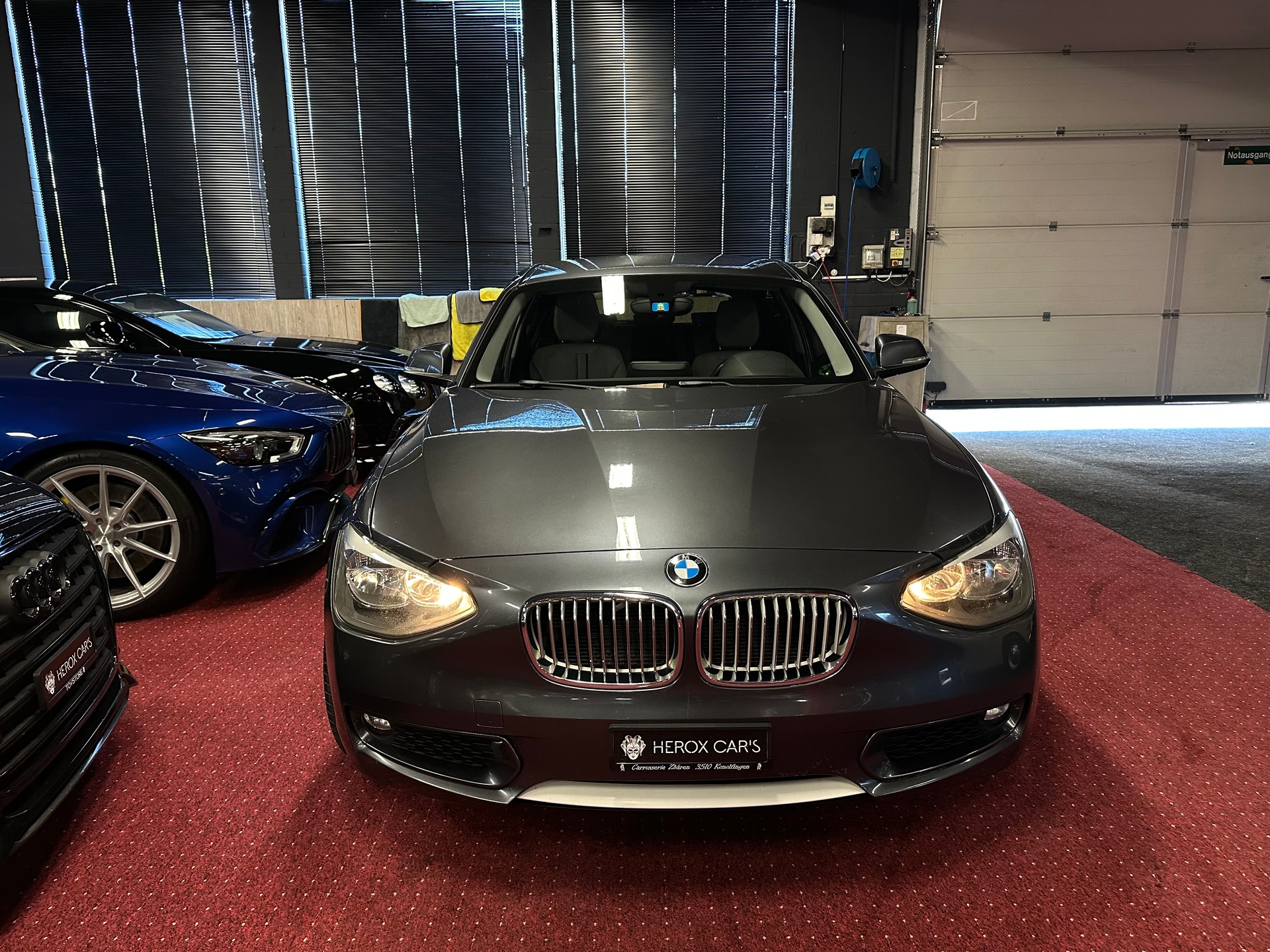 BMW 116i Urban Line Steptronic-image-6