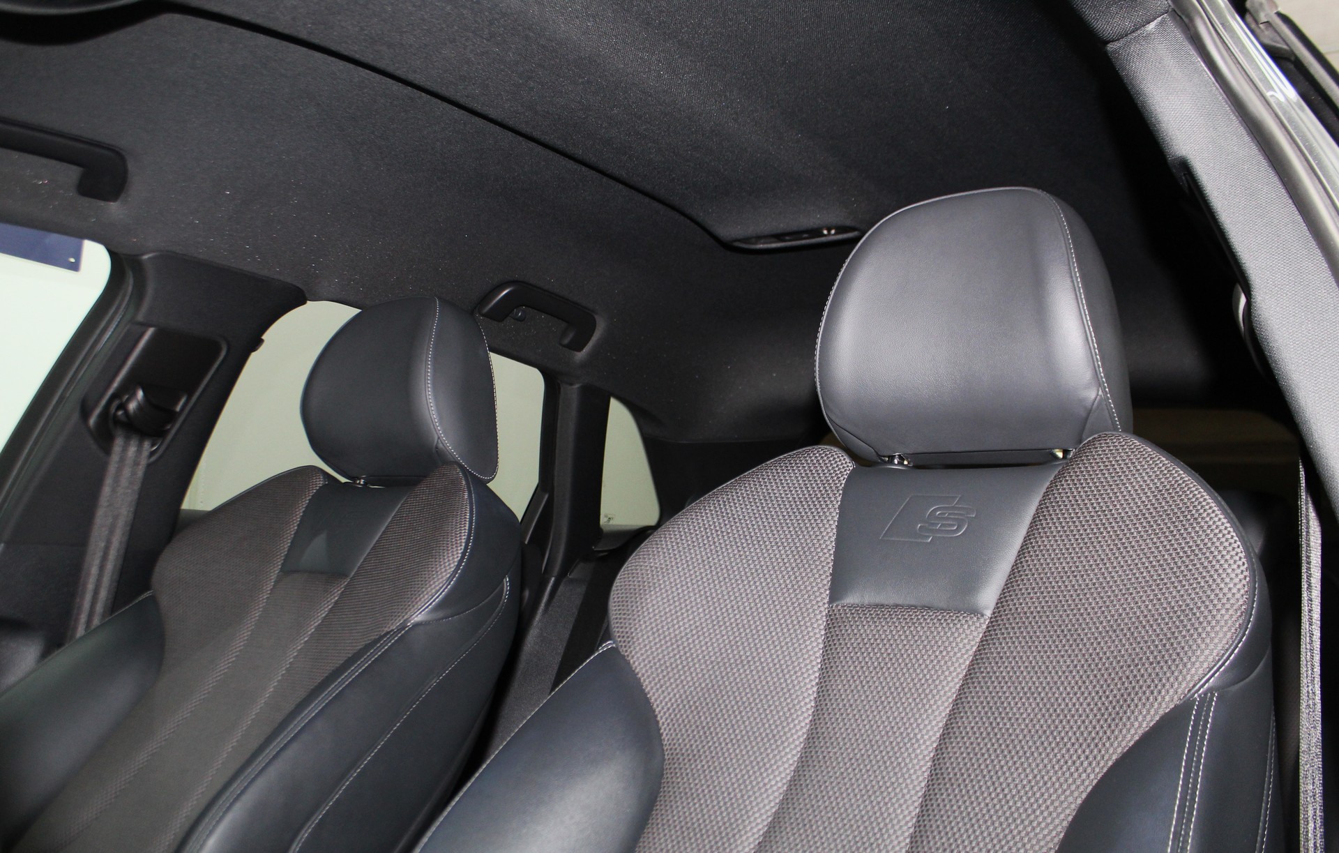 AUDI A3 Sportback 40 TFSI Sport quattro S-tronic S line Sportpaket / CH-Fahrzeug-image-8