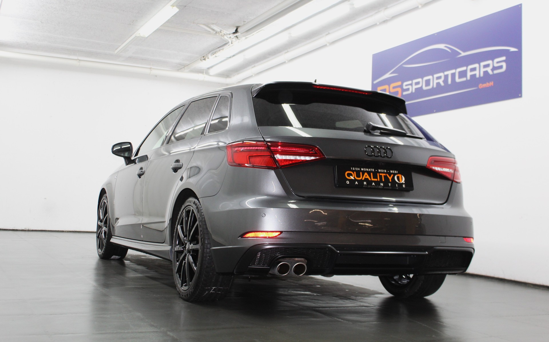AUDI A3 Sportback 40 TFSI Sport quattro S-tronic S line Sportpaket / CH-Fahrzeug-image-4