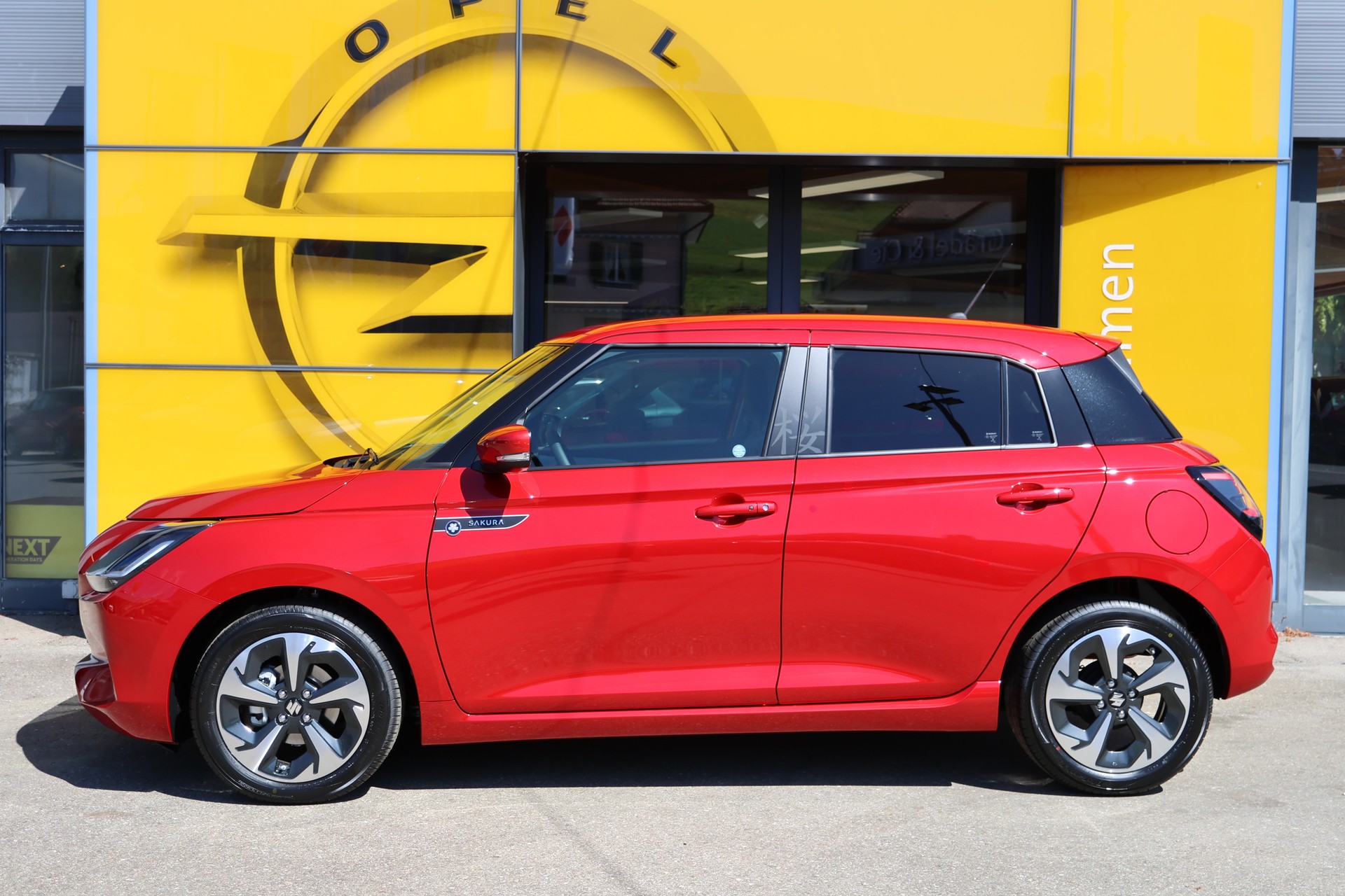 SUZUKI Swift 1.2i Sakura Top Hybrid CVT-showroom-element-1