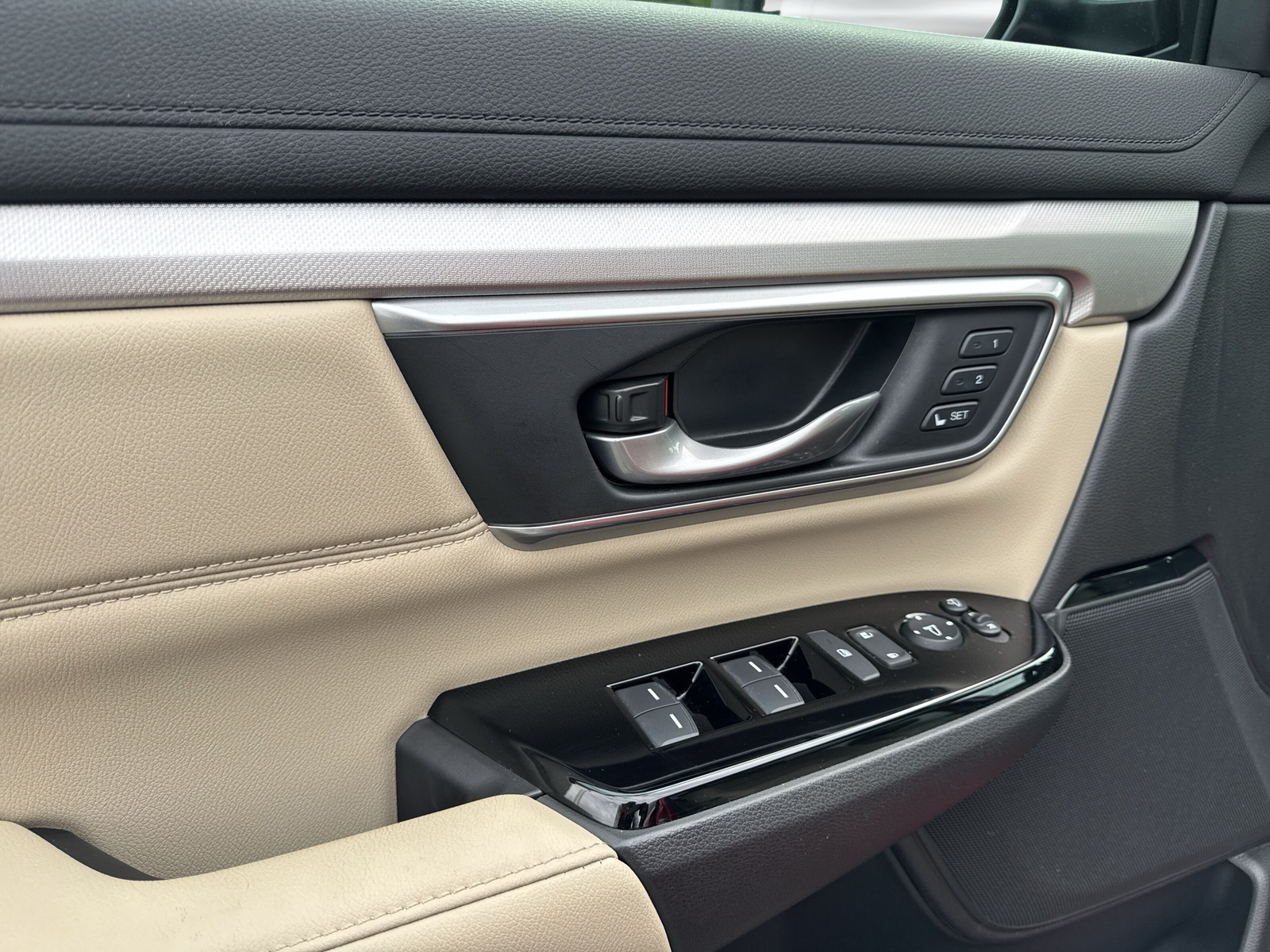 HONDA CR-V Executive 4WD 2.0 i-MMD (CH)-image-16