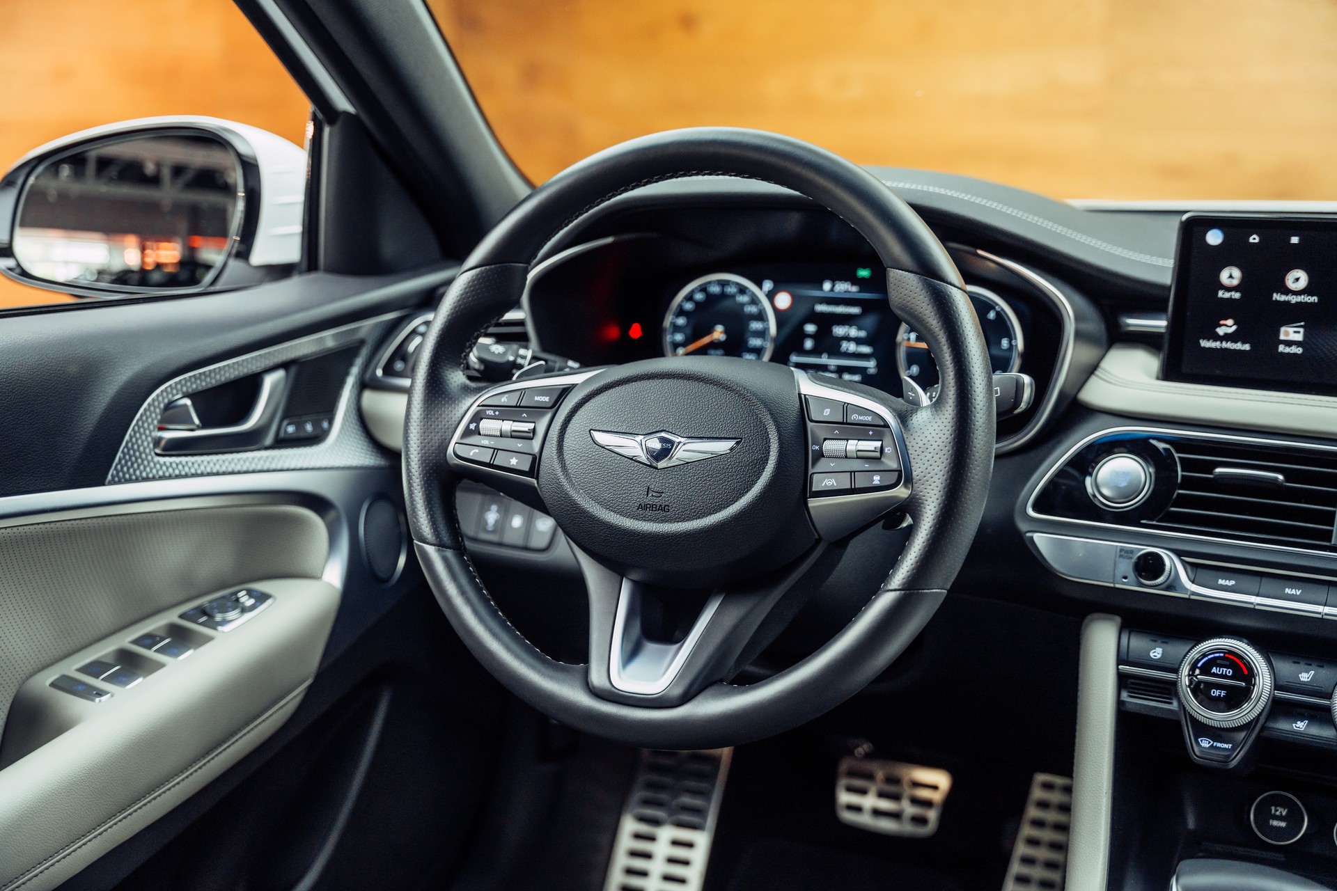 GENESIS G70 Shooting Brake 2.2 CRDI Sport AT8 AWD-image-16