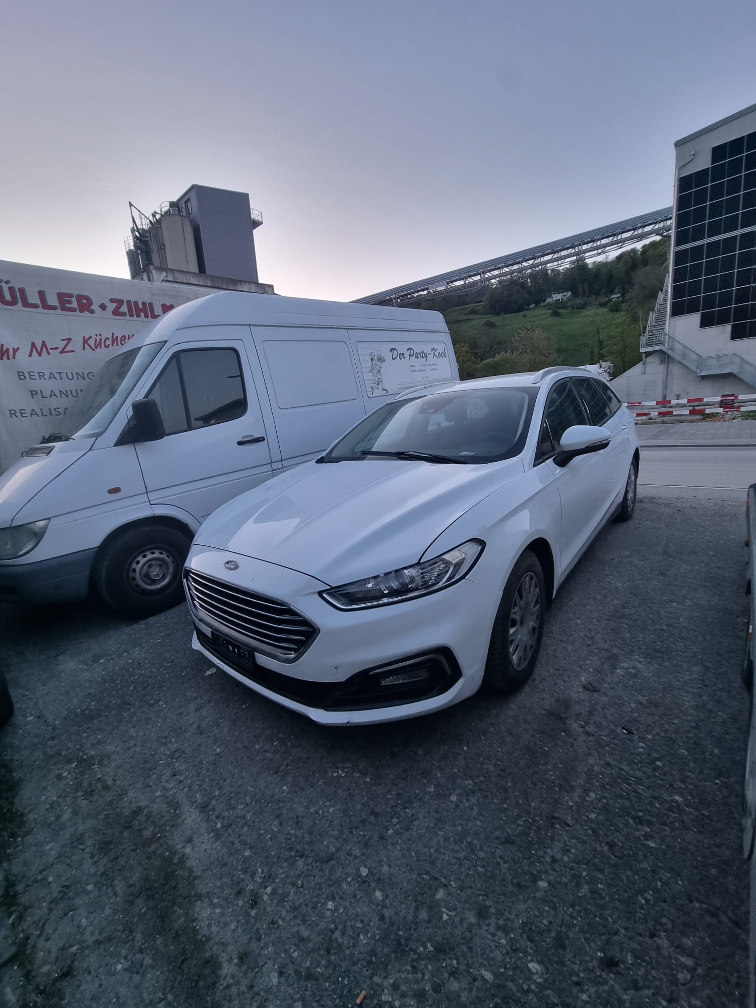 FORD Mondeo 2.0 TDCi Titanium-image-1