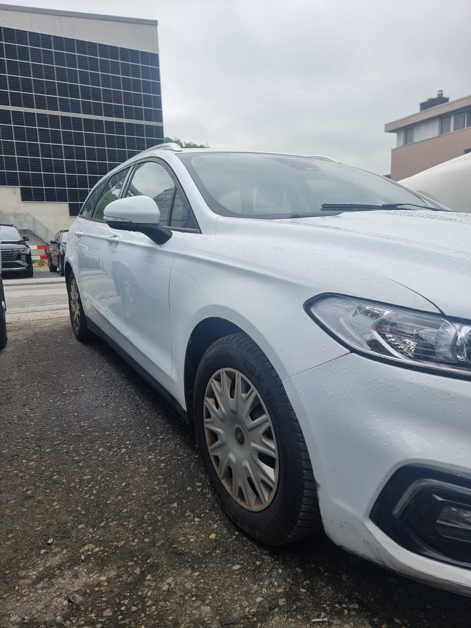 FORD Mondeo 2.0 TDCi Titanium-image-3