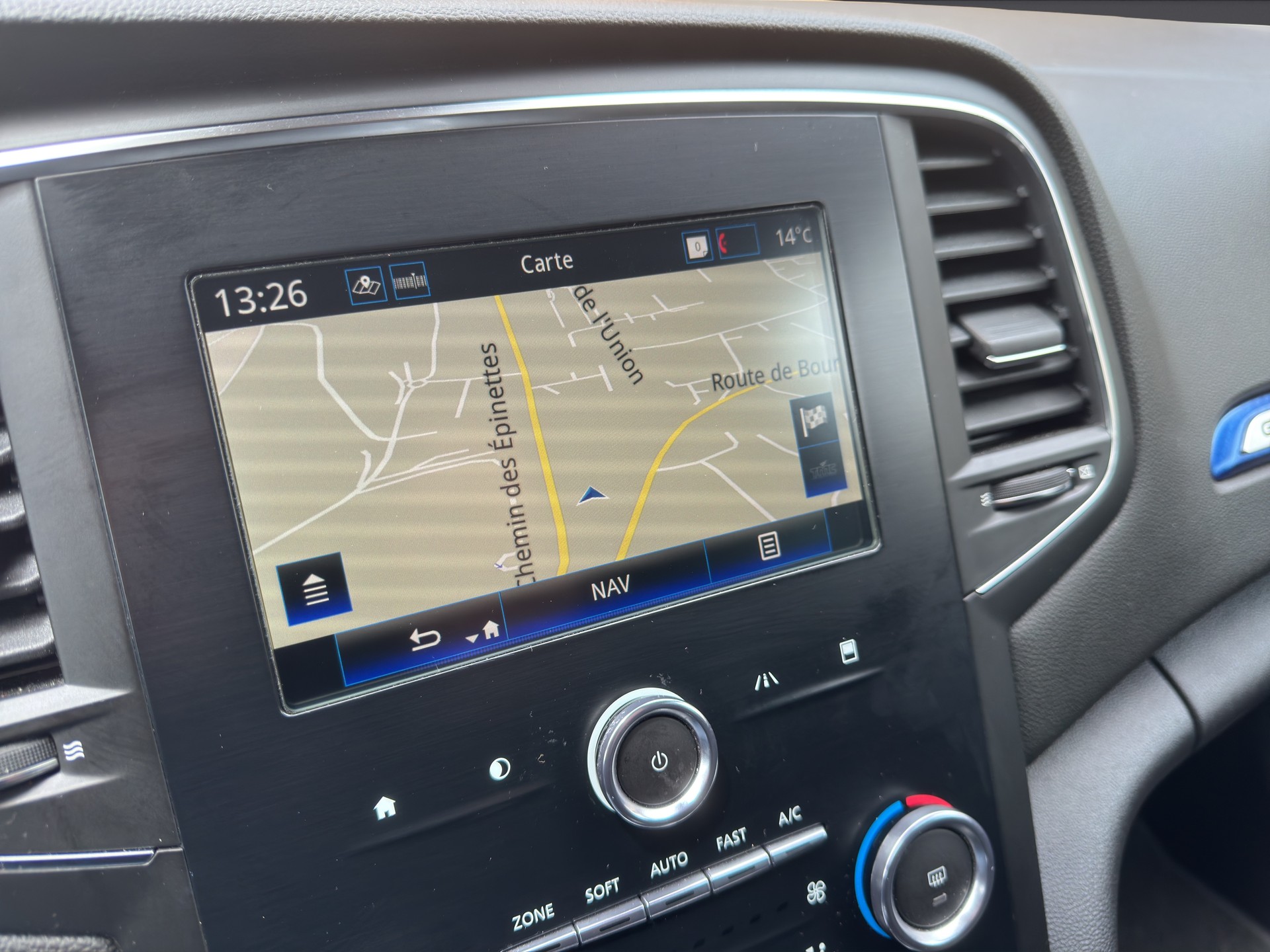 RENAULT Mégane 1.3 TCe 140 GT Line-image-9