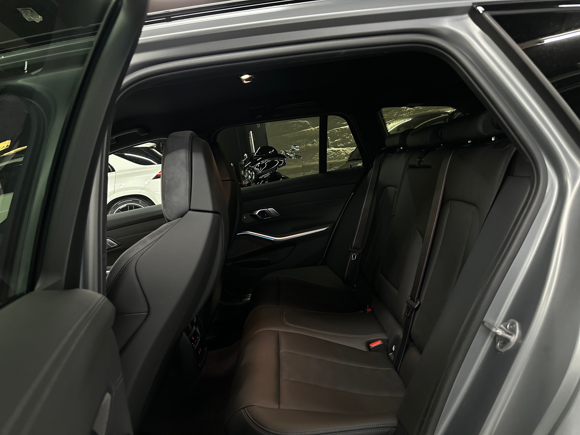 BMW M3 Touring xDrive Competition M**Werksgarantie**-image-7