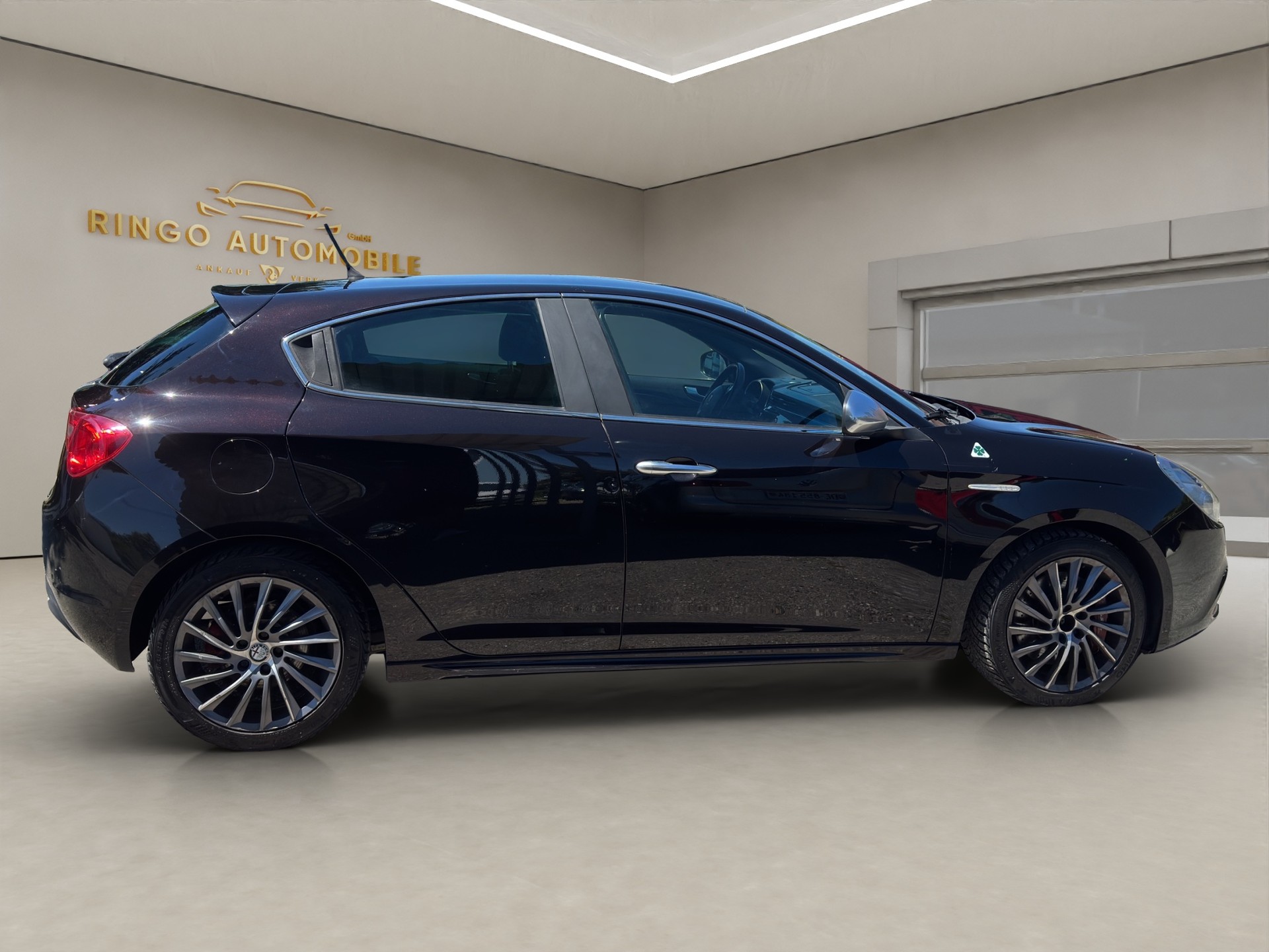 ALFA ROMEO Giulietta 1750 TBi Quadrifoglio Verde-image-7