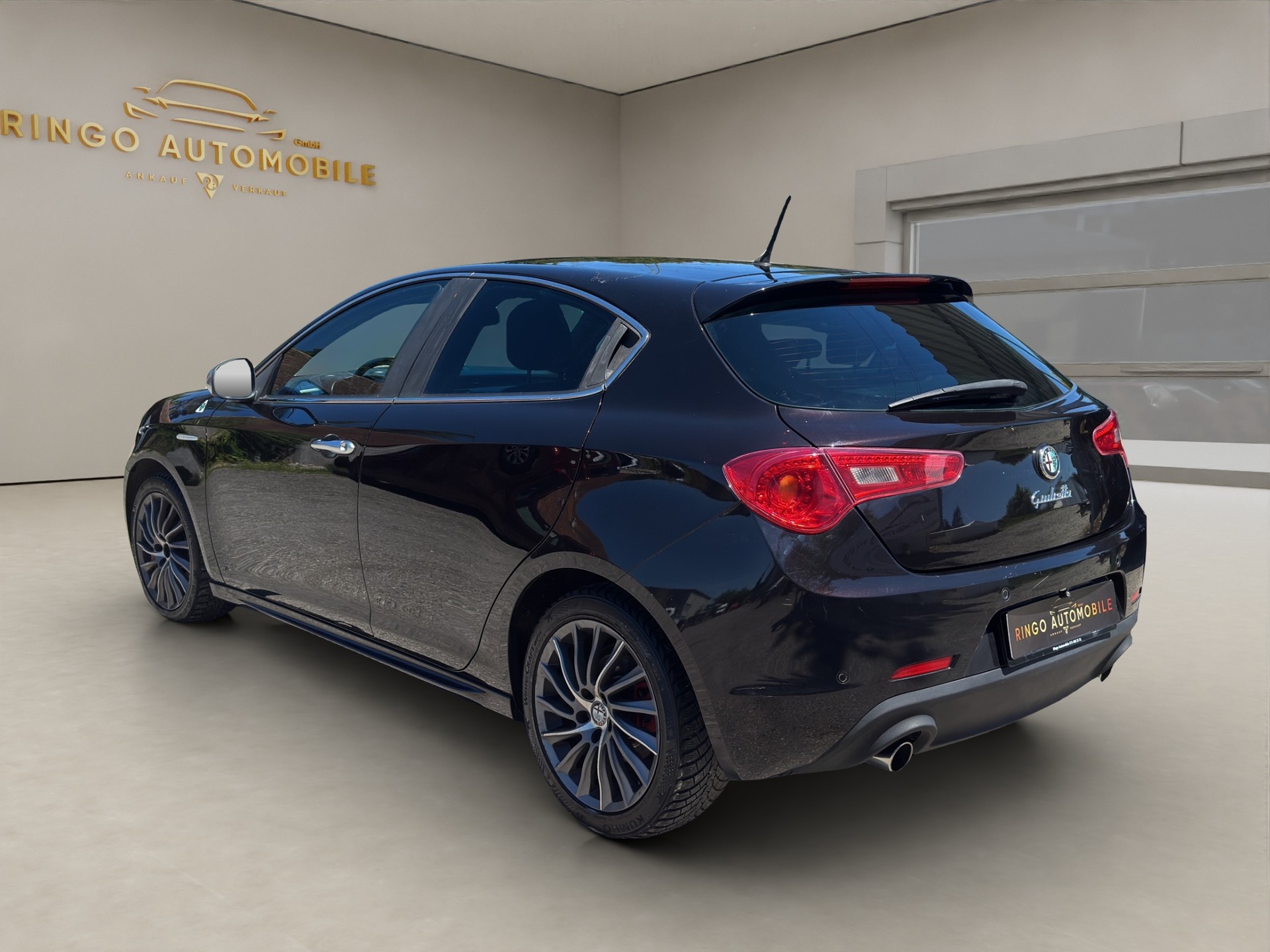 ALFA ROMEO Giulietta 1750 TBi Quadrifoglio Verde-image-4