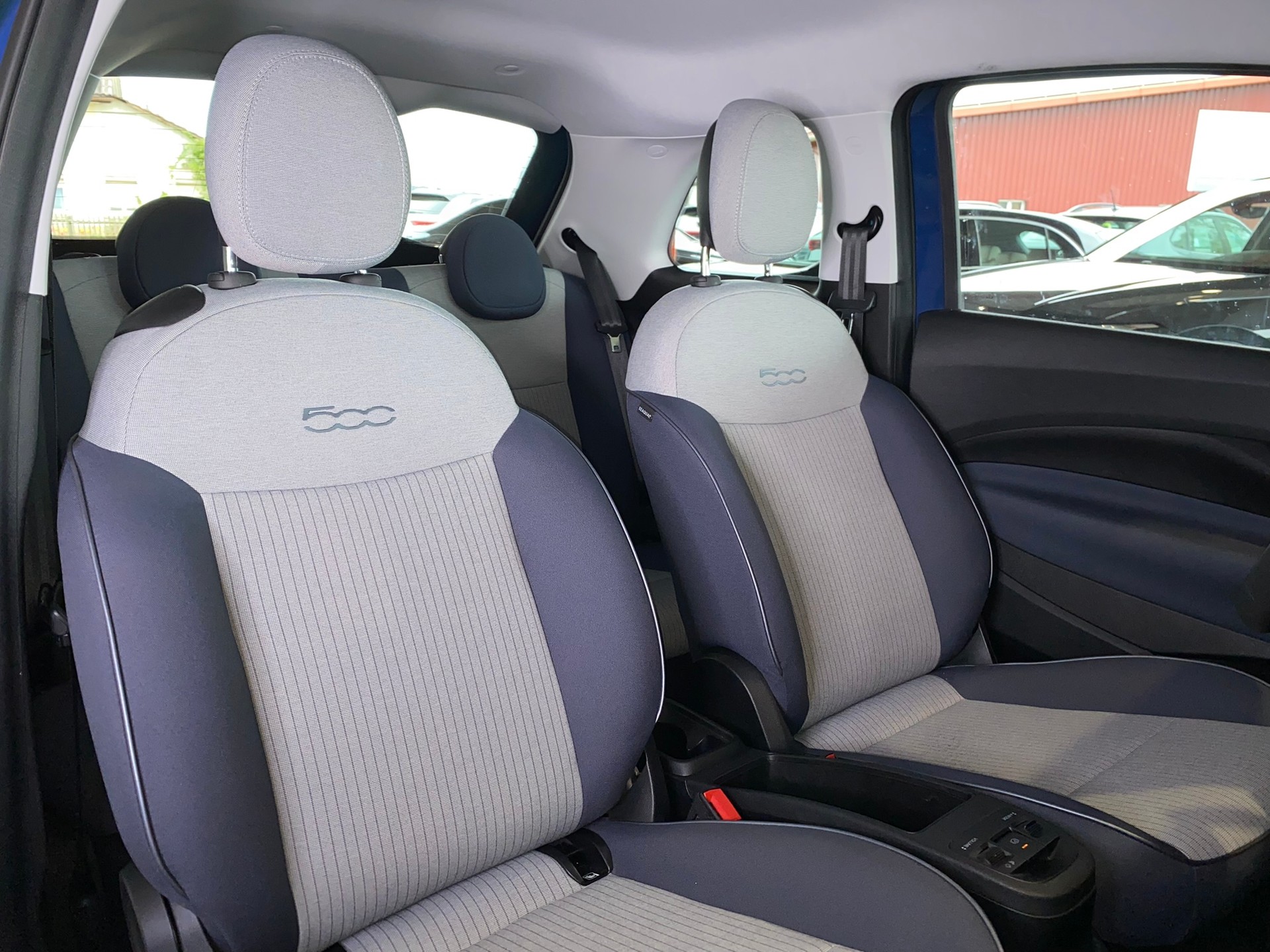 FIAT 500 electric Icon-image-13