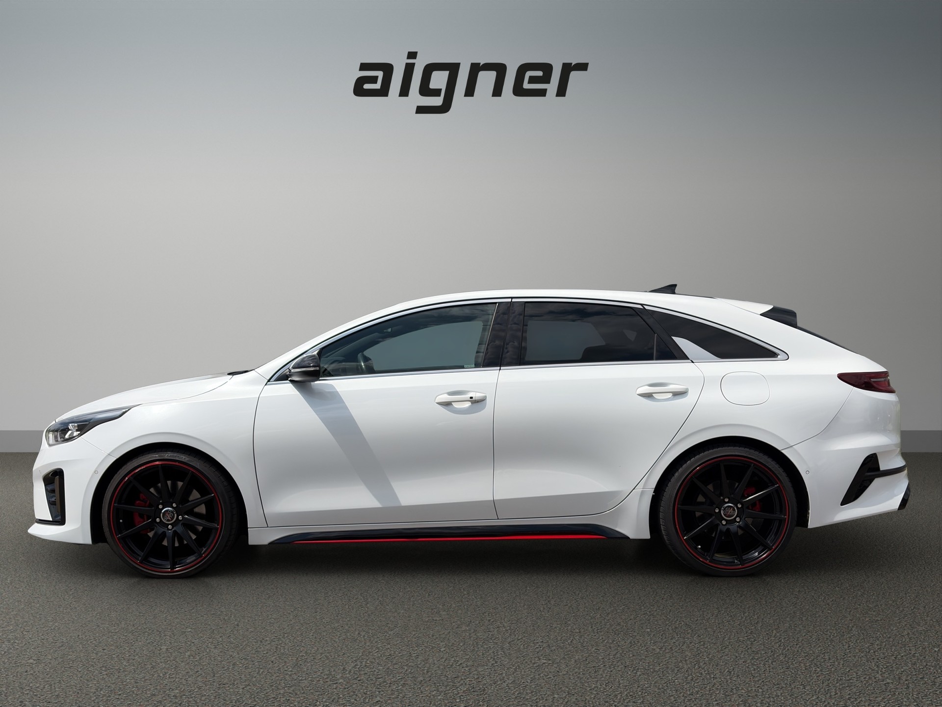 KIA ProCeed 1.6 T-GDi GT-showroom-element-1