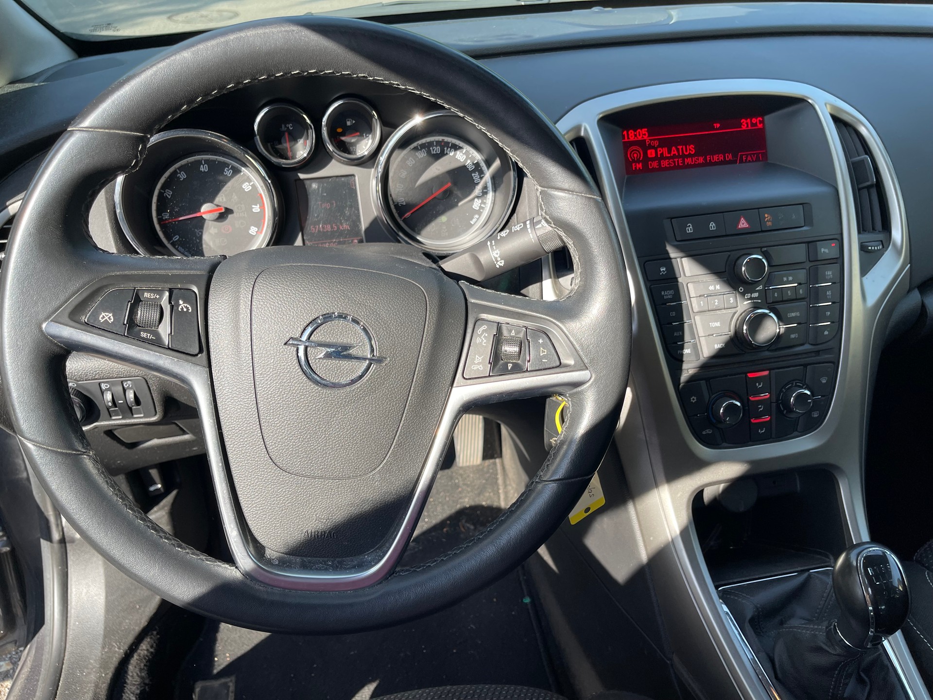OPEL Astra 1.4i 16V Turbo Sport-image-11