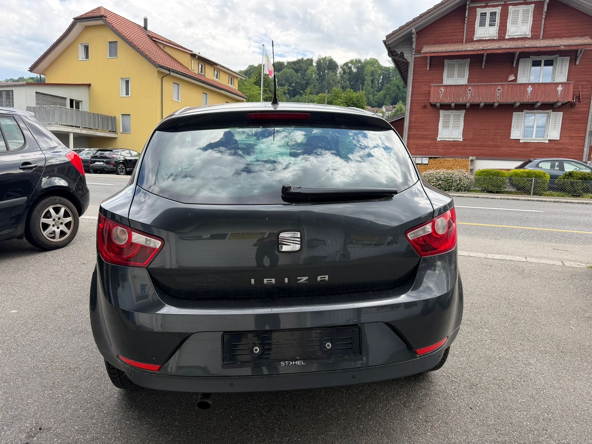 SEAT Ibiza SC 1.6 Sport DSG-image-4