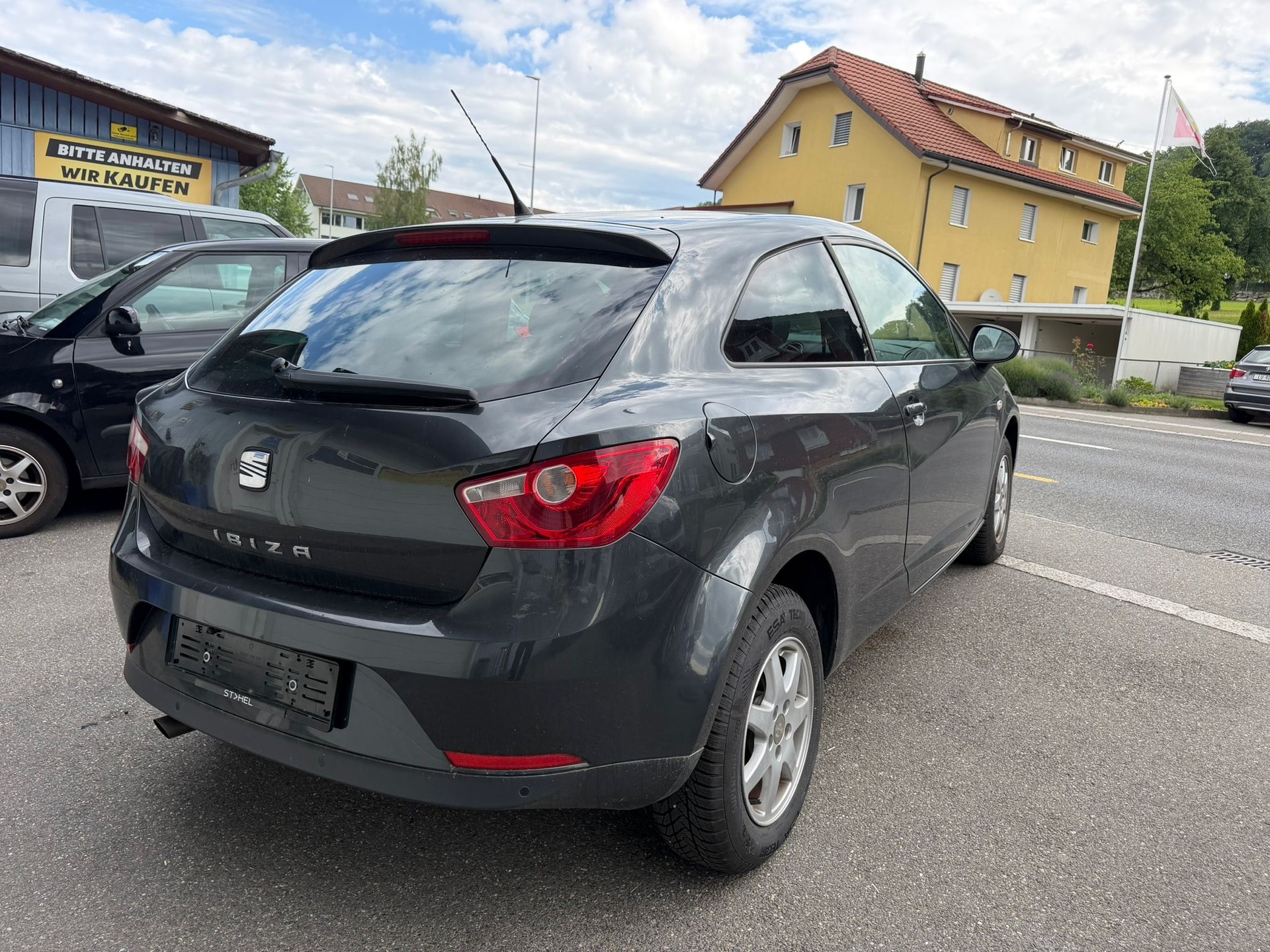 SEAT Ibiza SC 1.6 Sport DSG-image-8