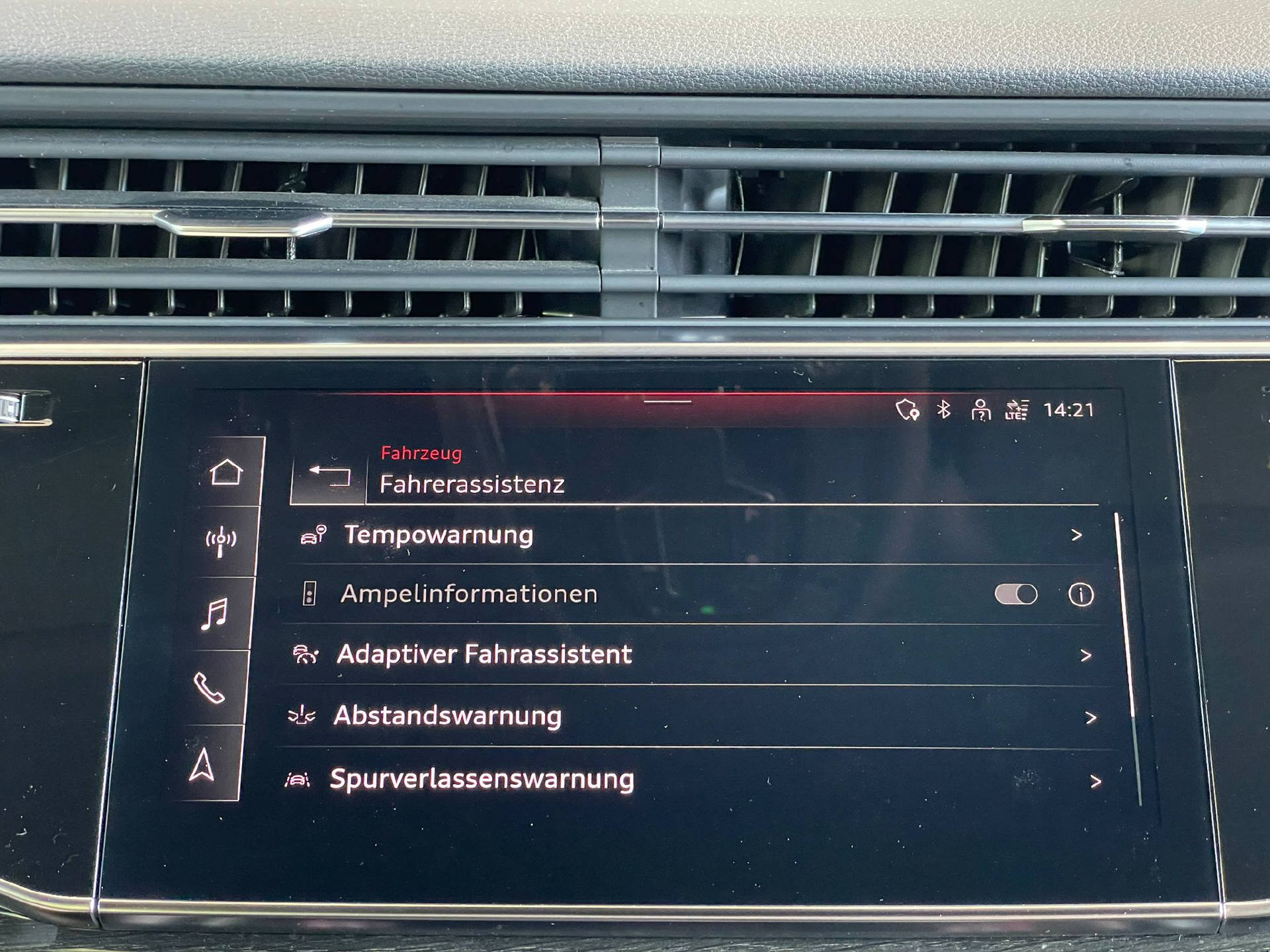 AUDI SQ8 4.0 V8 TFSI quattro T-Tronic-image-11