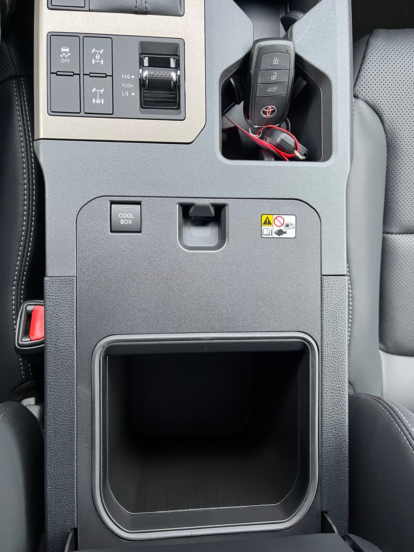 TOYOTA Land Cruiser 2.8D 48V Style-image-15