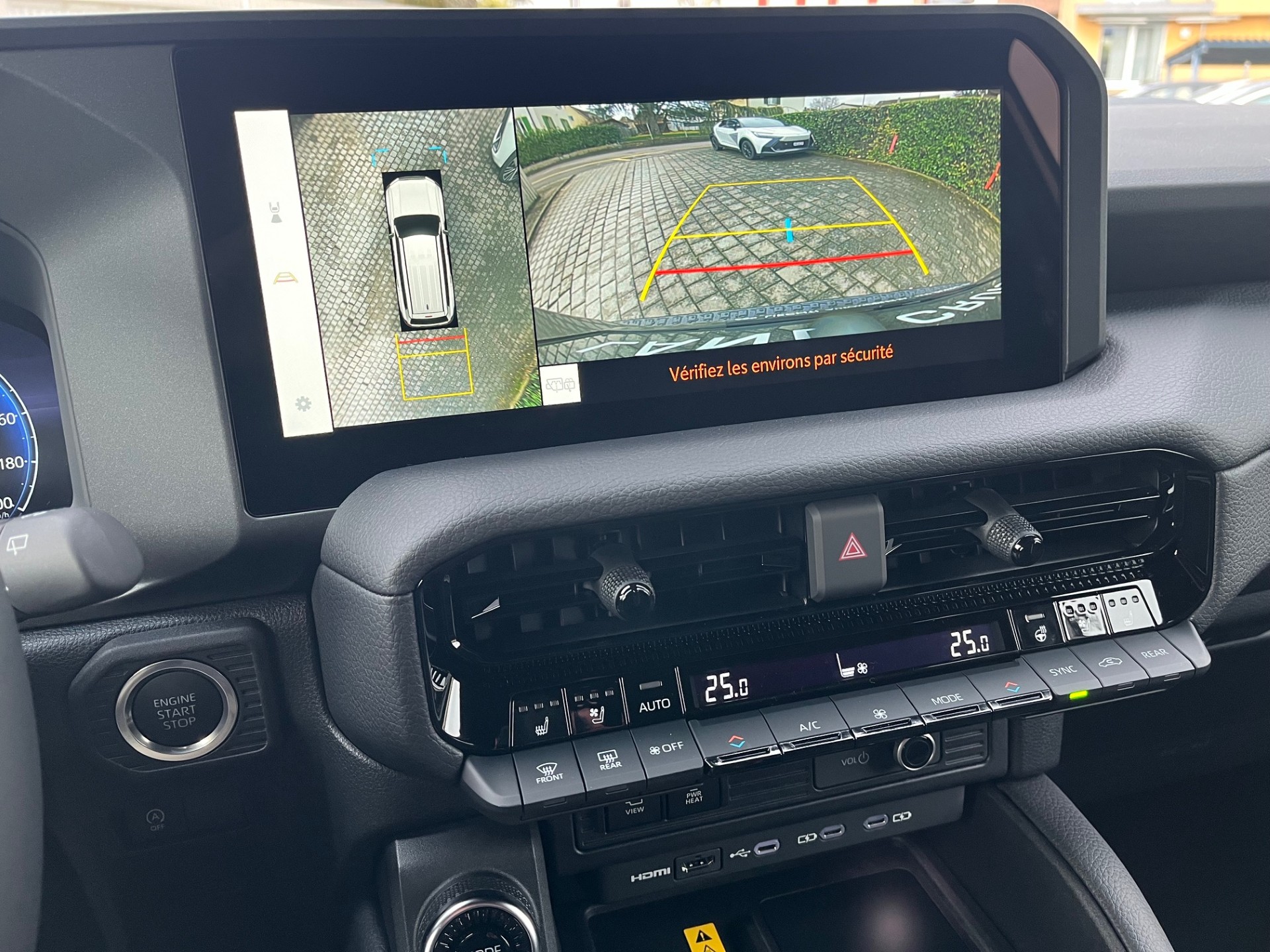 TOYOTA Land Cruiser 2.8D 48V Style-image-14