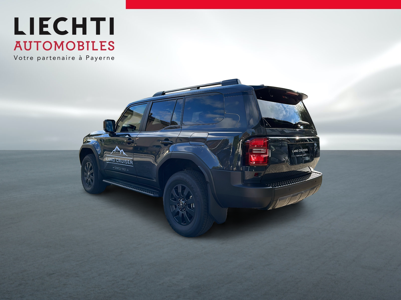 TOYOTA Land Cruiser 2.8TD Style-showroom-element-2