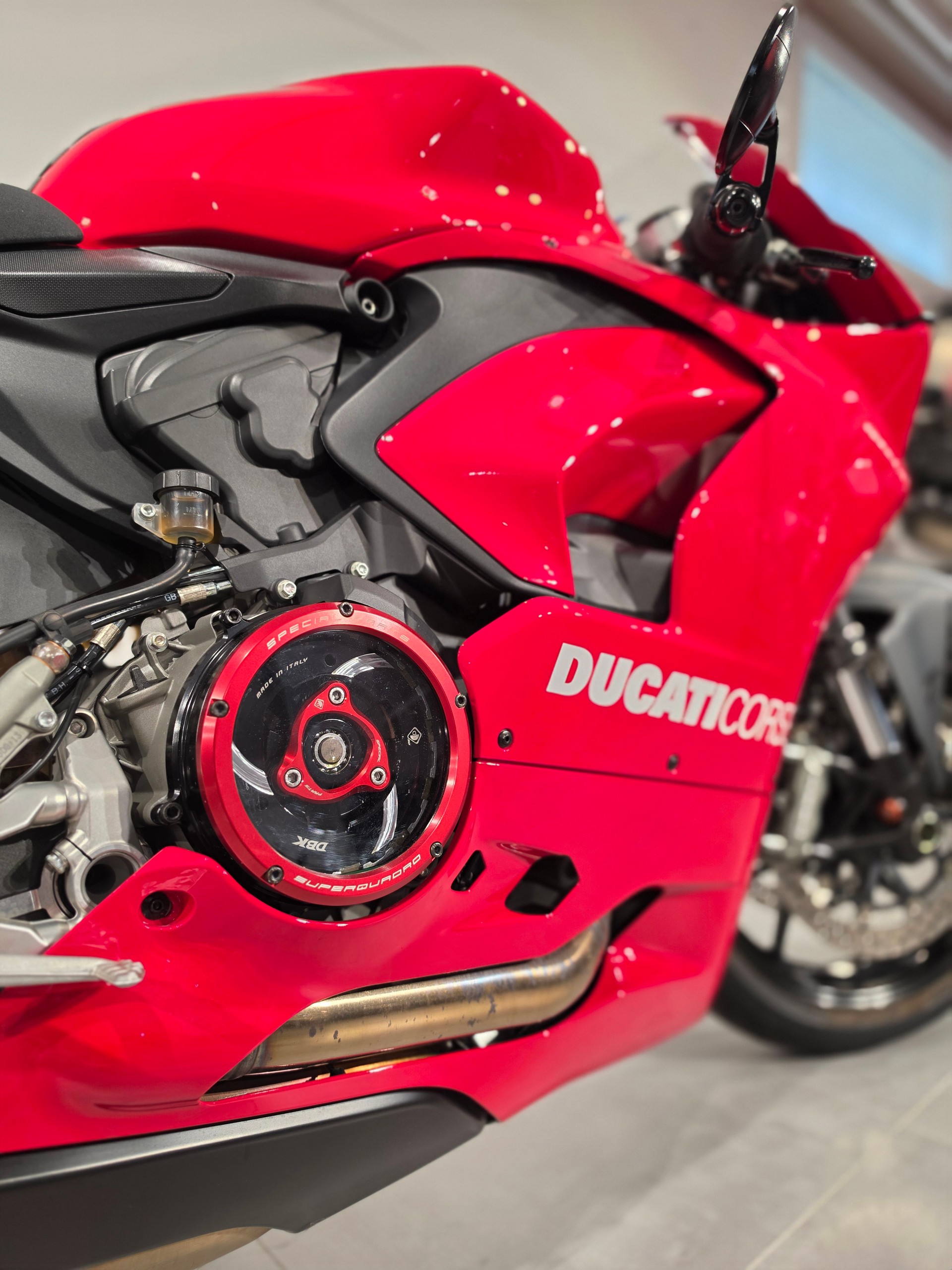 DUCATI Panigale V2-image-5