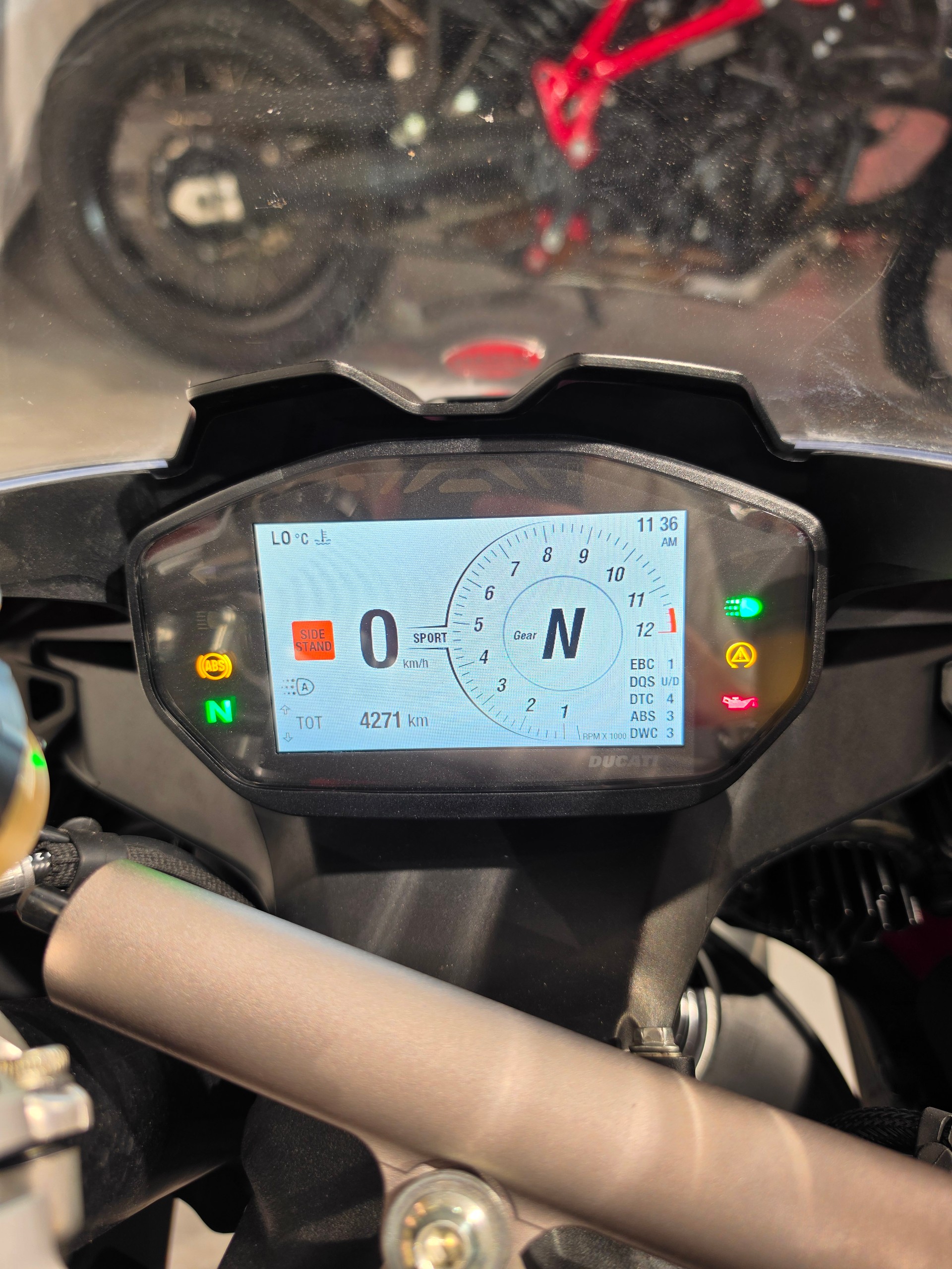 DUCATI Panigale V2-image-15