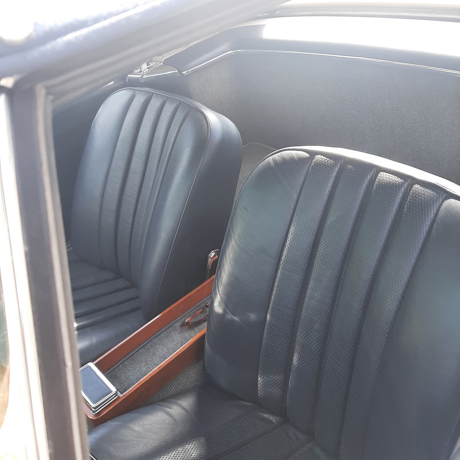 MERCEDES-BENZ W113-image-2