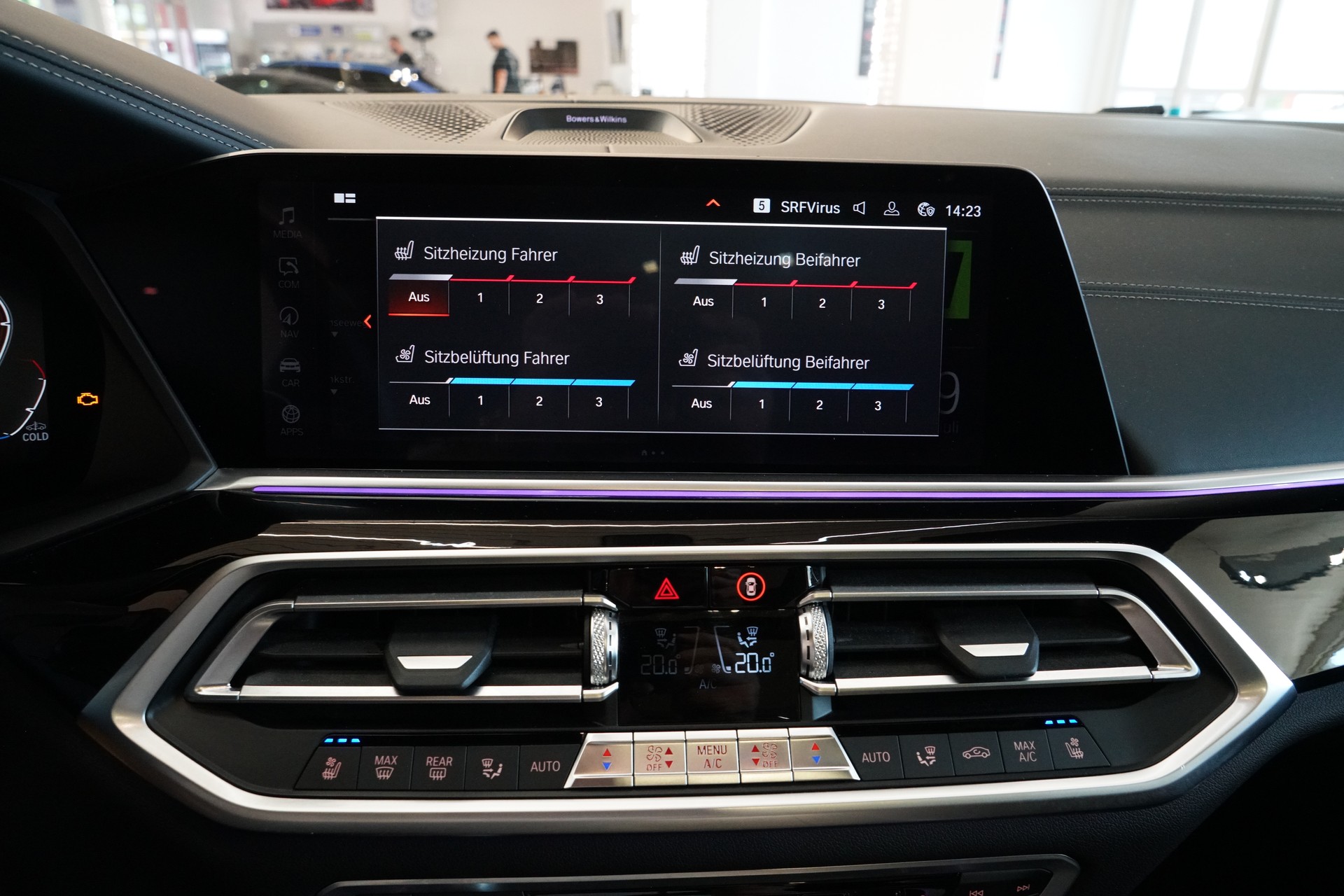 BMW X5 xDrive M50i Steptronic-image-21