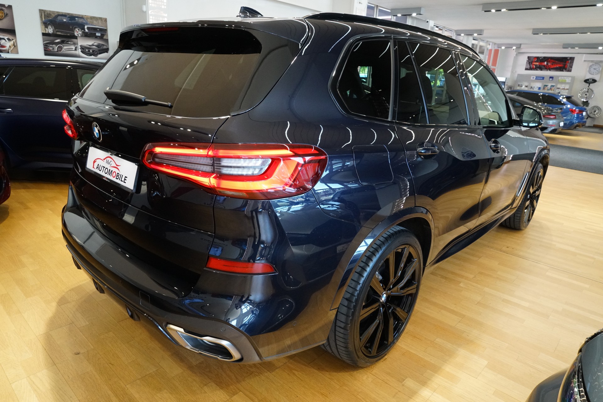 BMW X5 xDrive M50i Steptronic-image-6