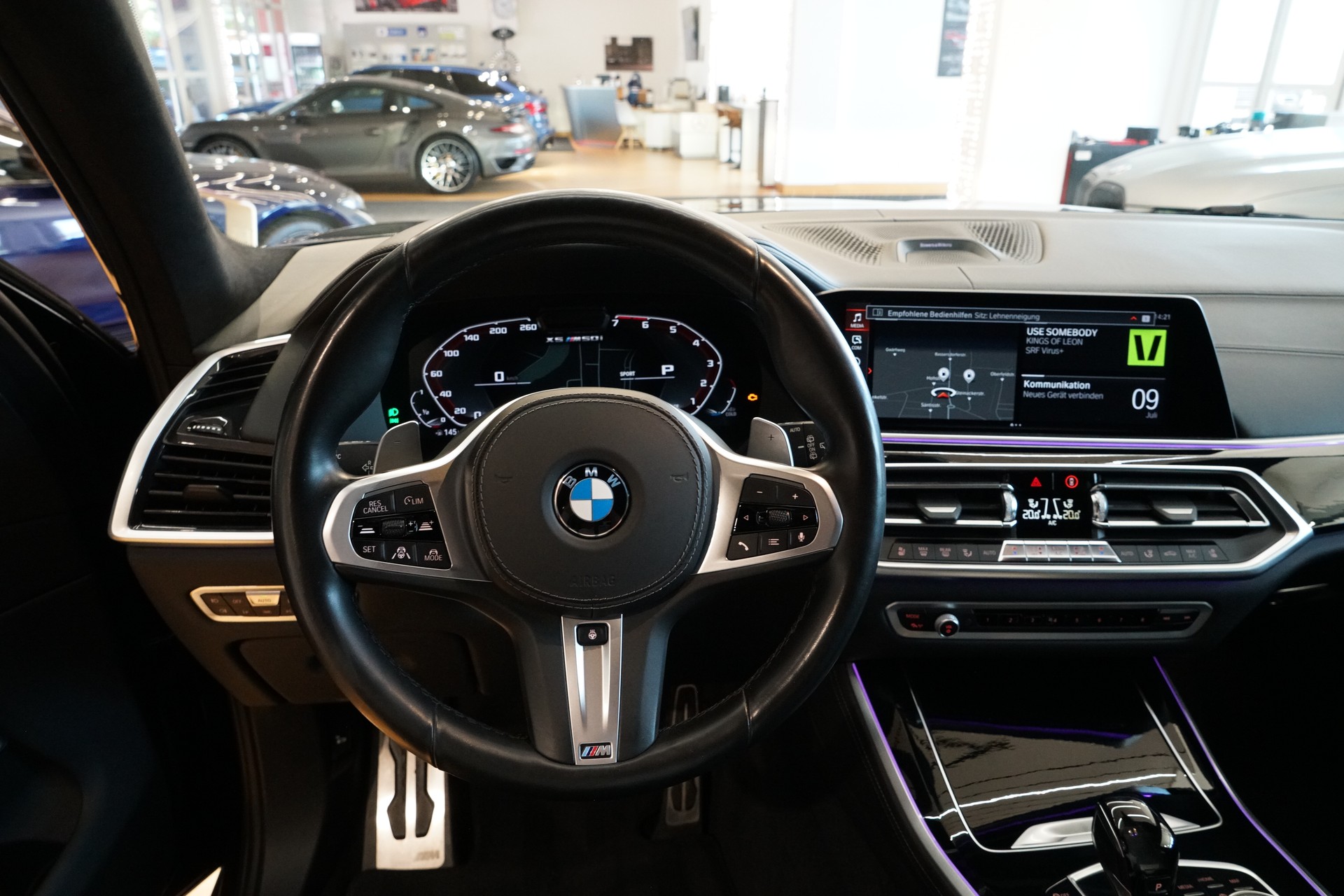 BMW X5 xDrive M50i Steptronic-image-15