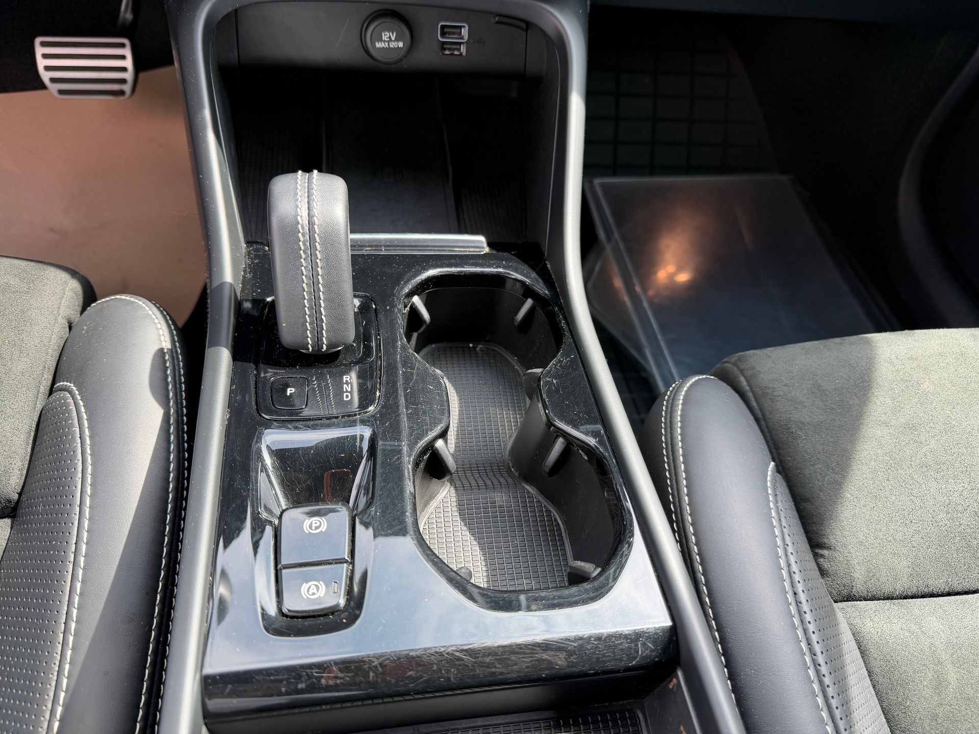 VOLVO XC40 T5 TwE R-Design DCT-image-9
