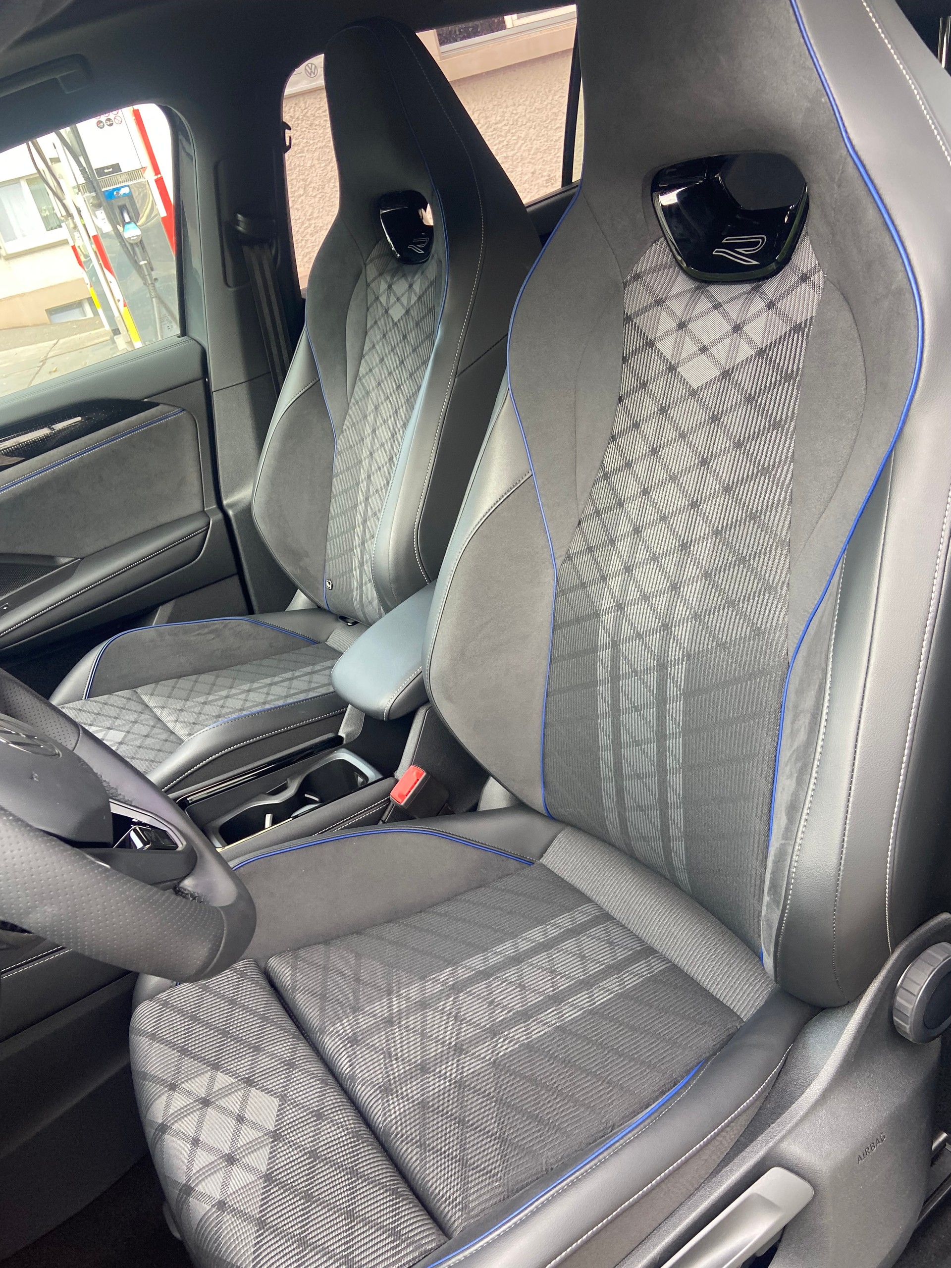 VW Tayron 2.0 TDI SCR R-Line 4Motion DSG-image-11