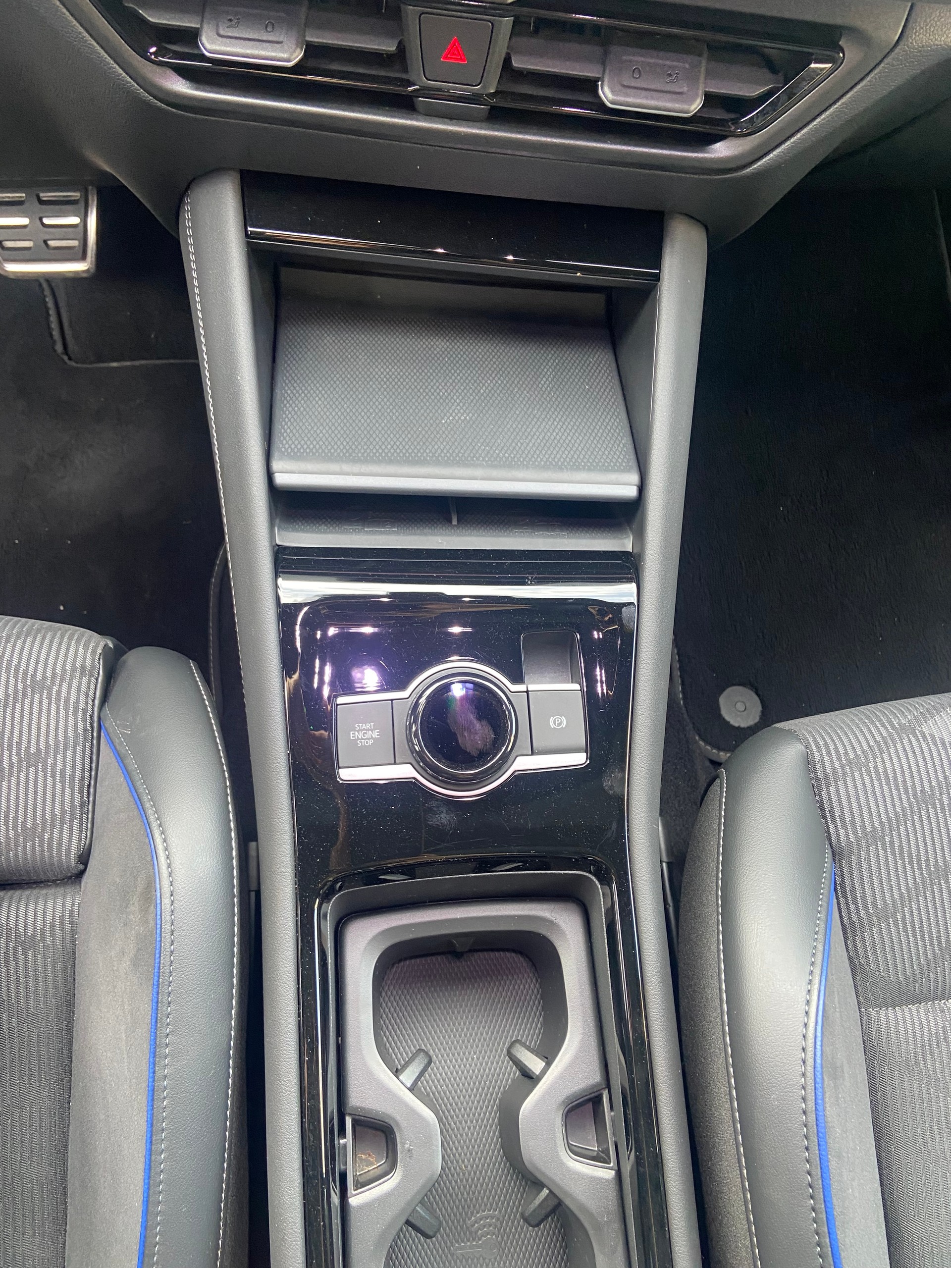 VW Tayron 2.0 TDI SCR R-Line 4Motion DSG-image-19