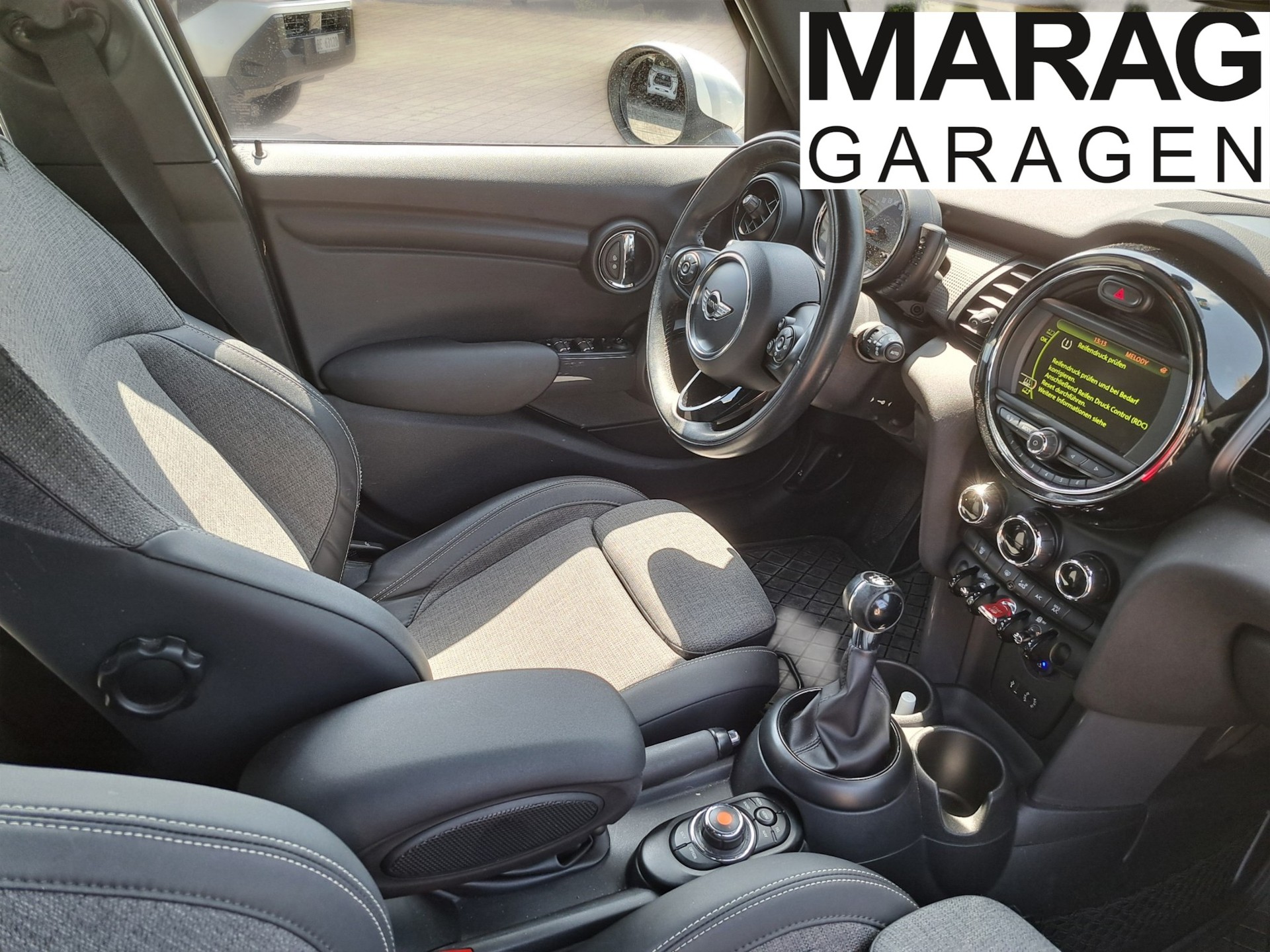 MINI Cooper-image-4
