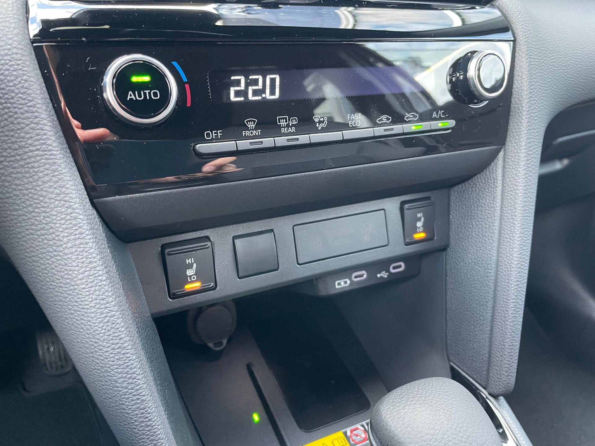 TOYOTA Yaris Cross 1.5 Trend e-CVT-image-18